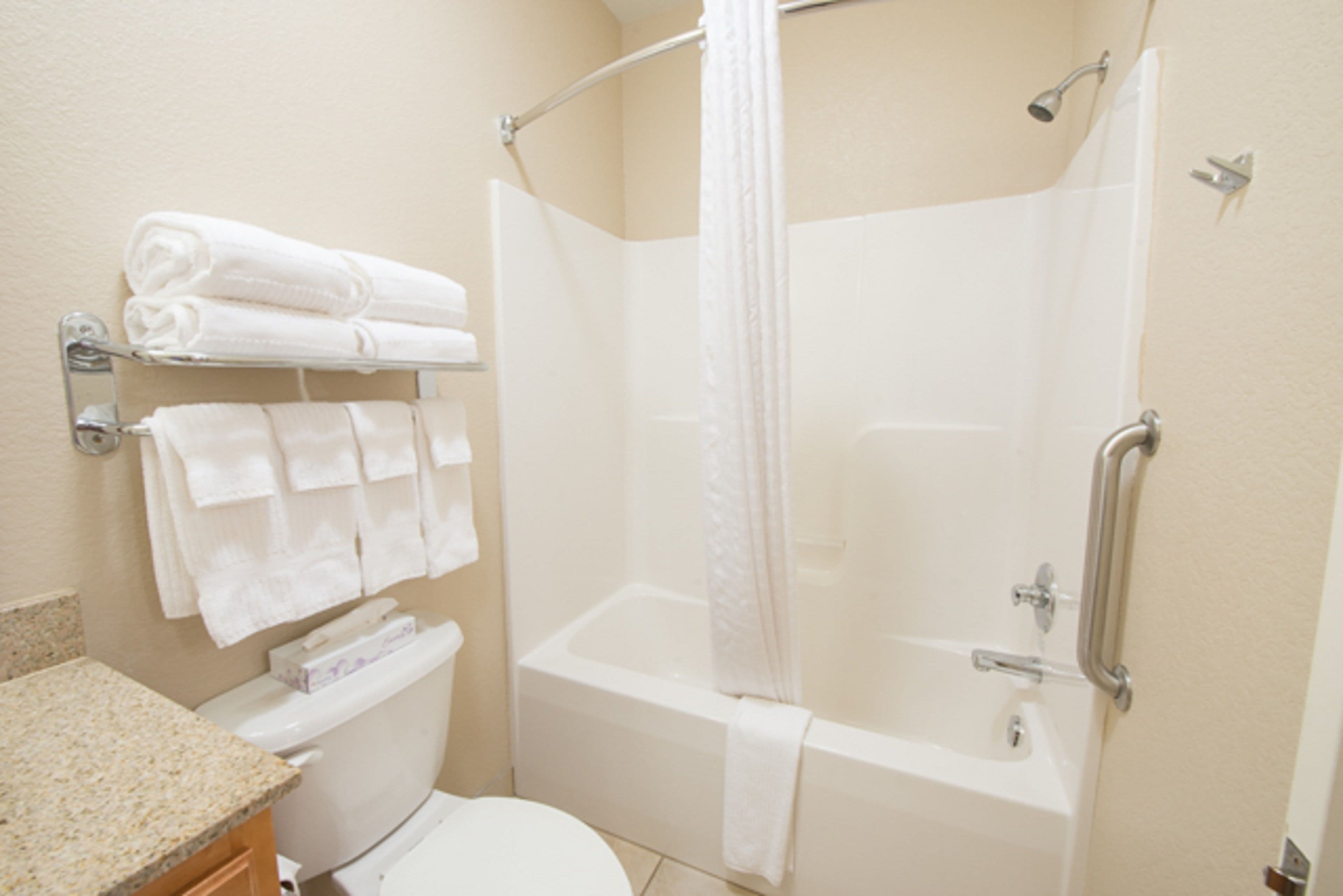 Candlewood Suites Bismarck — 6