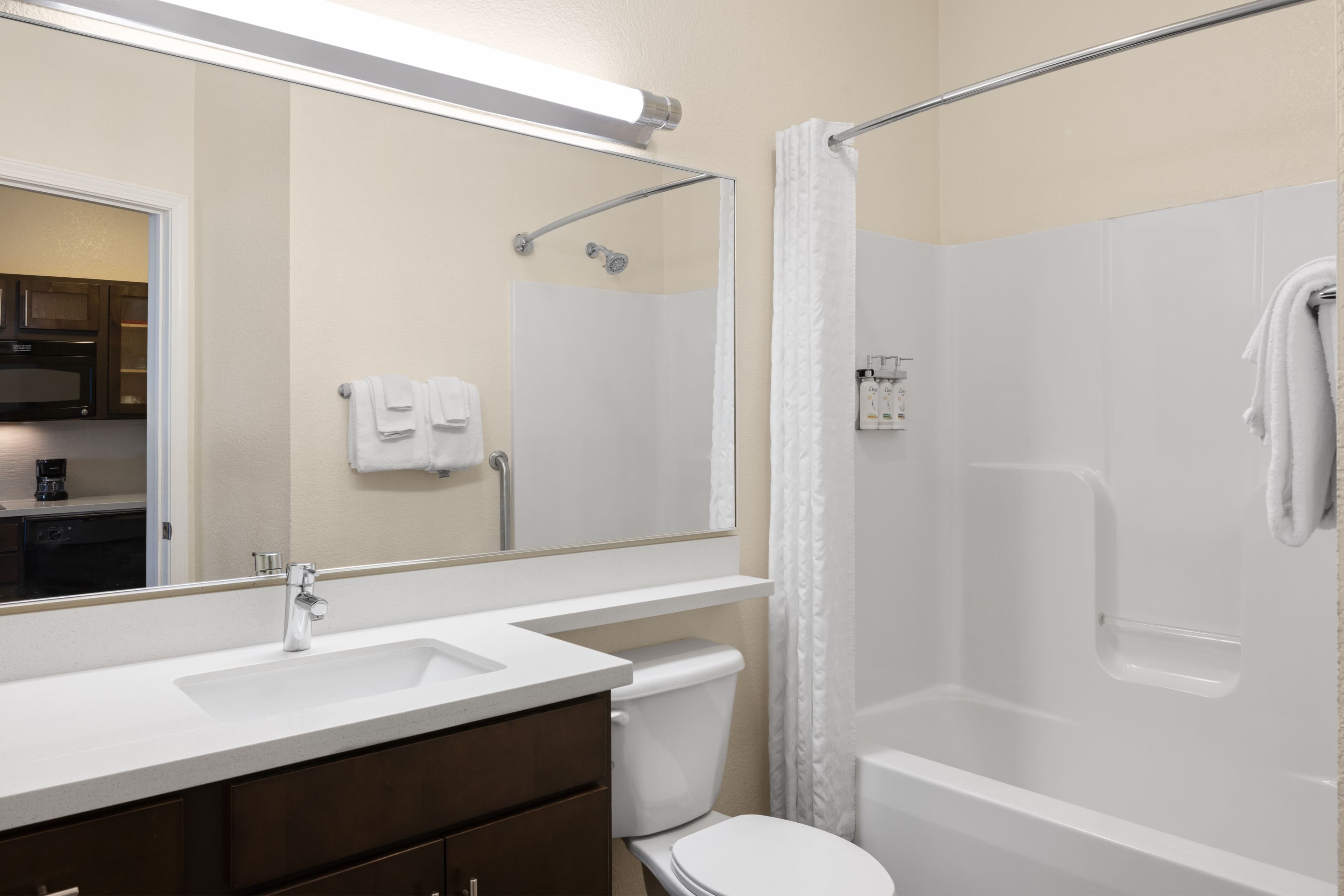 Candlewood Suites Bismarck — 10