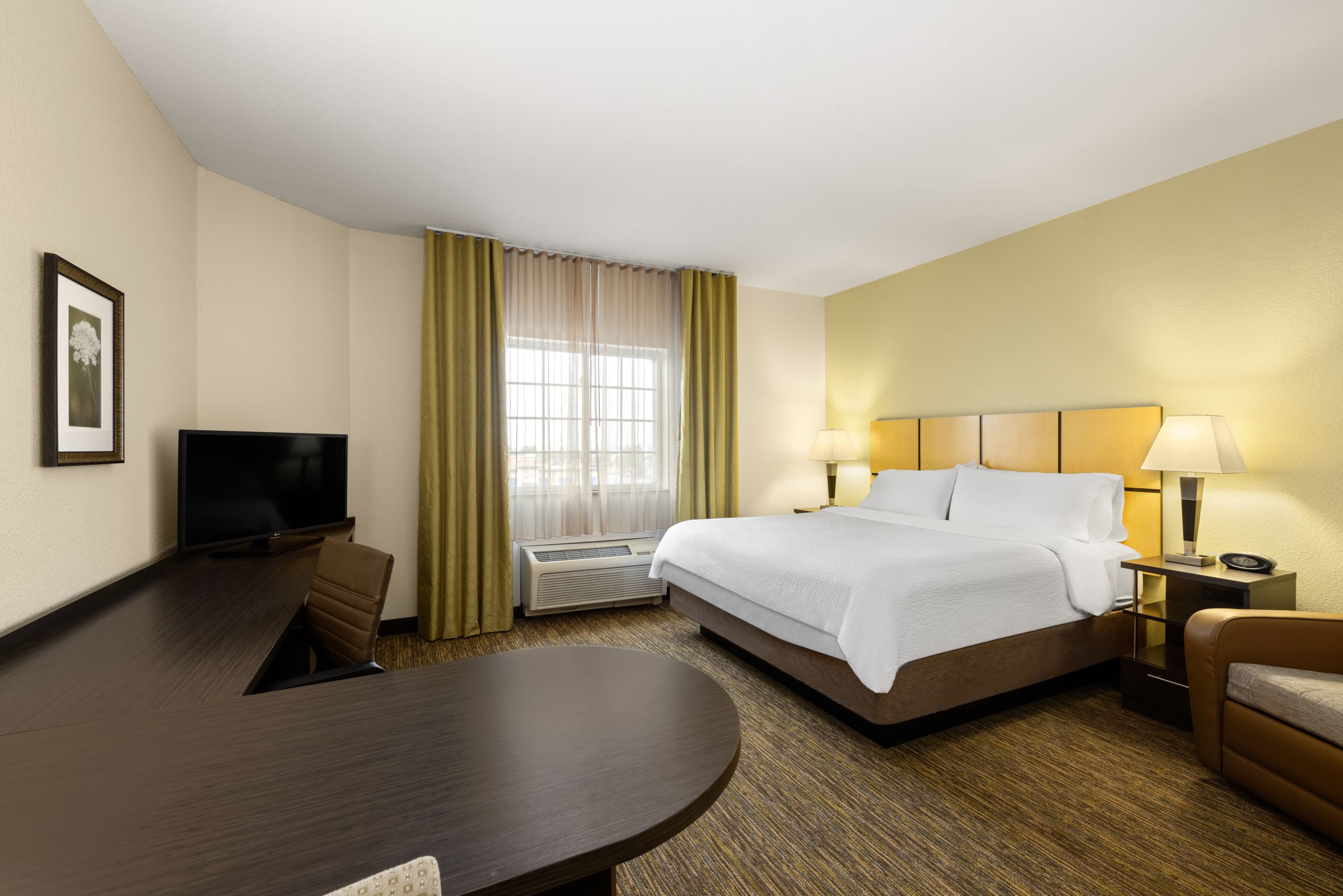 Candlewood Suites Bismarck — 11