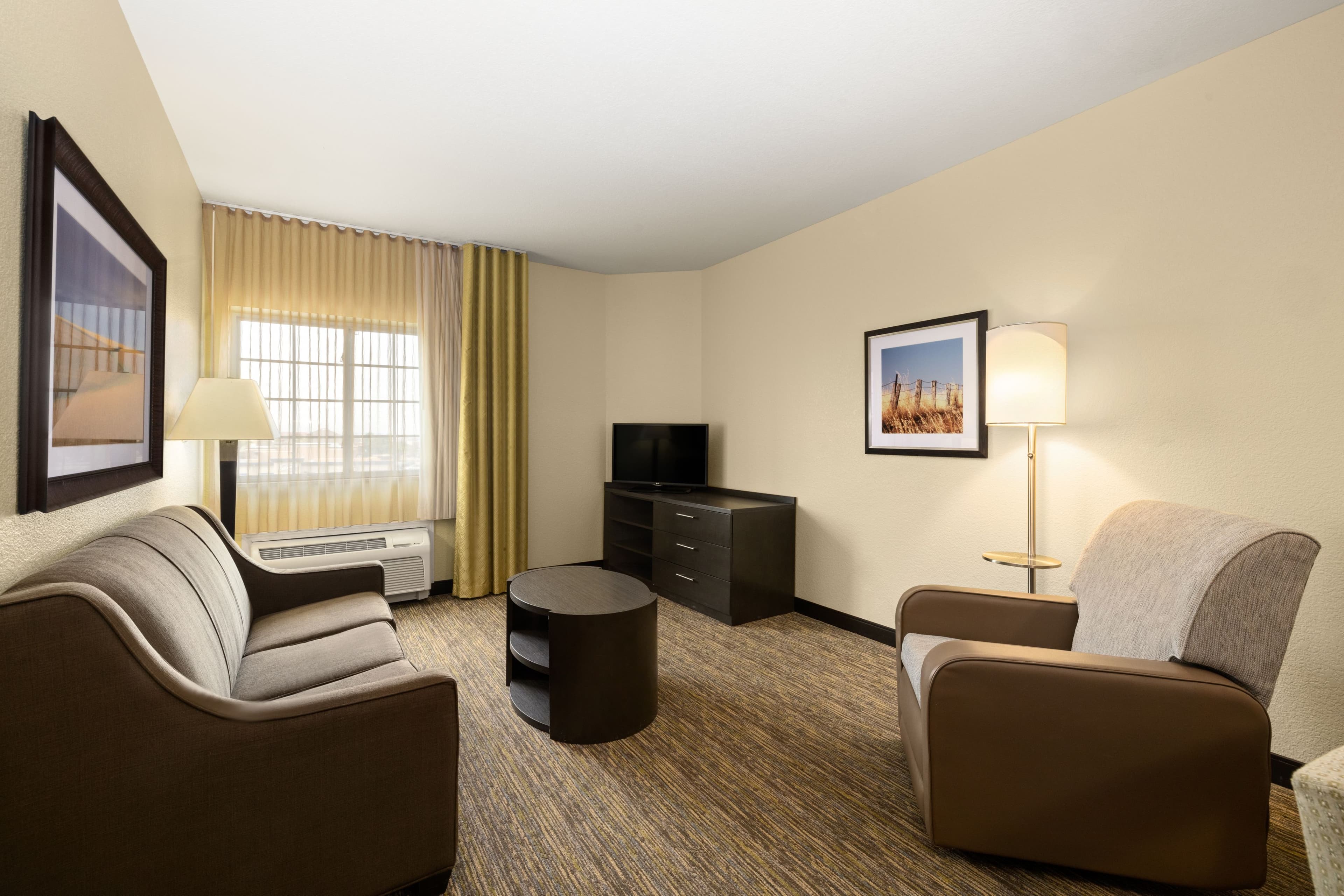 Candlewood Suites Bismarck — 38