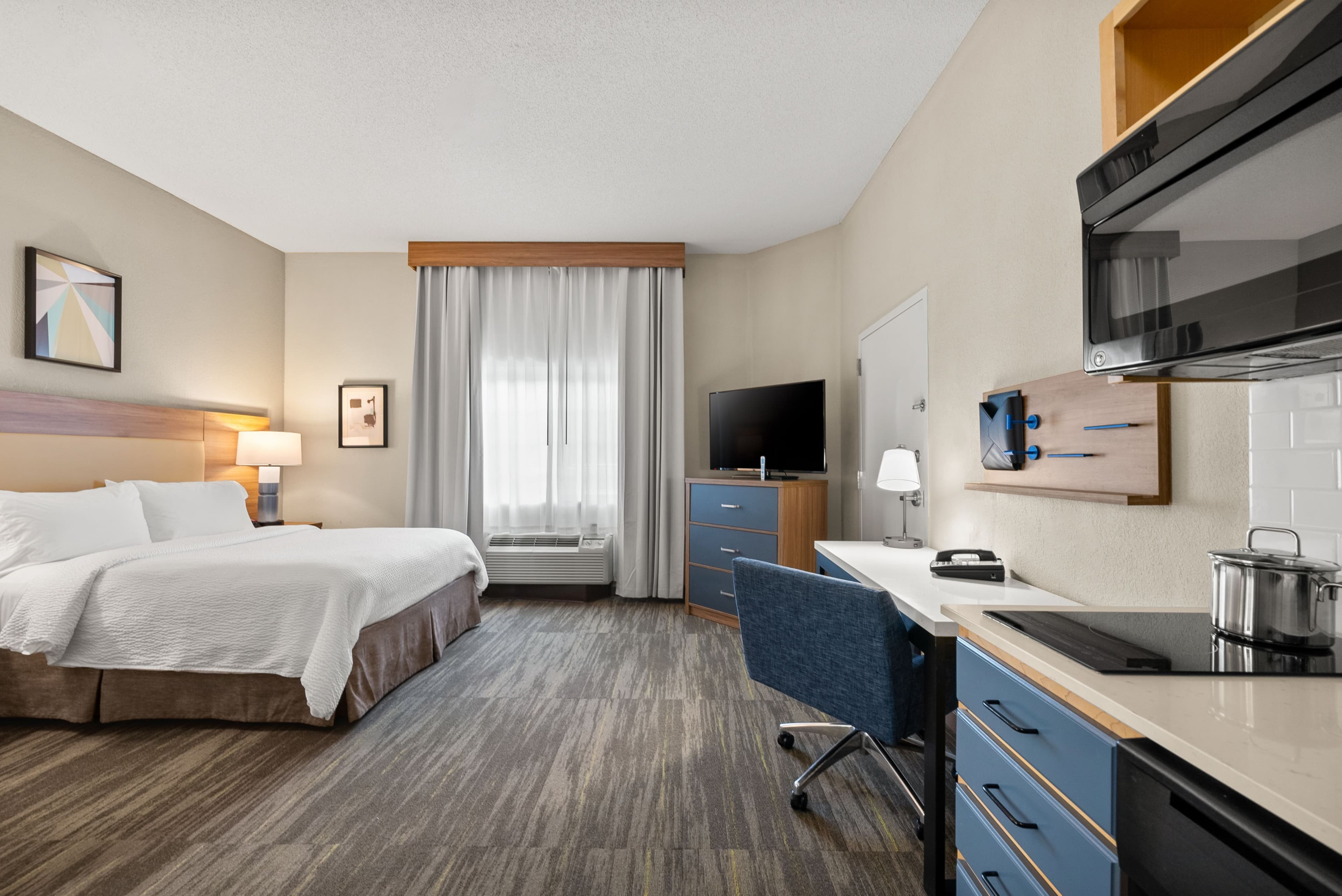 Studio Suite - Image 5