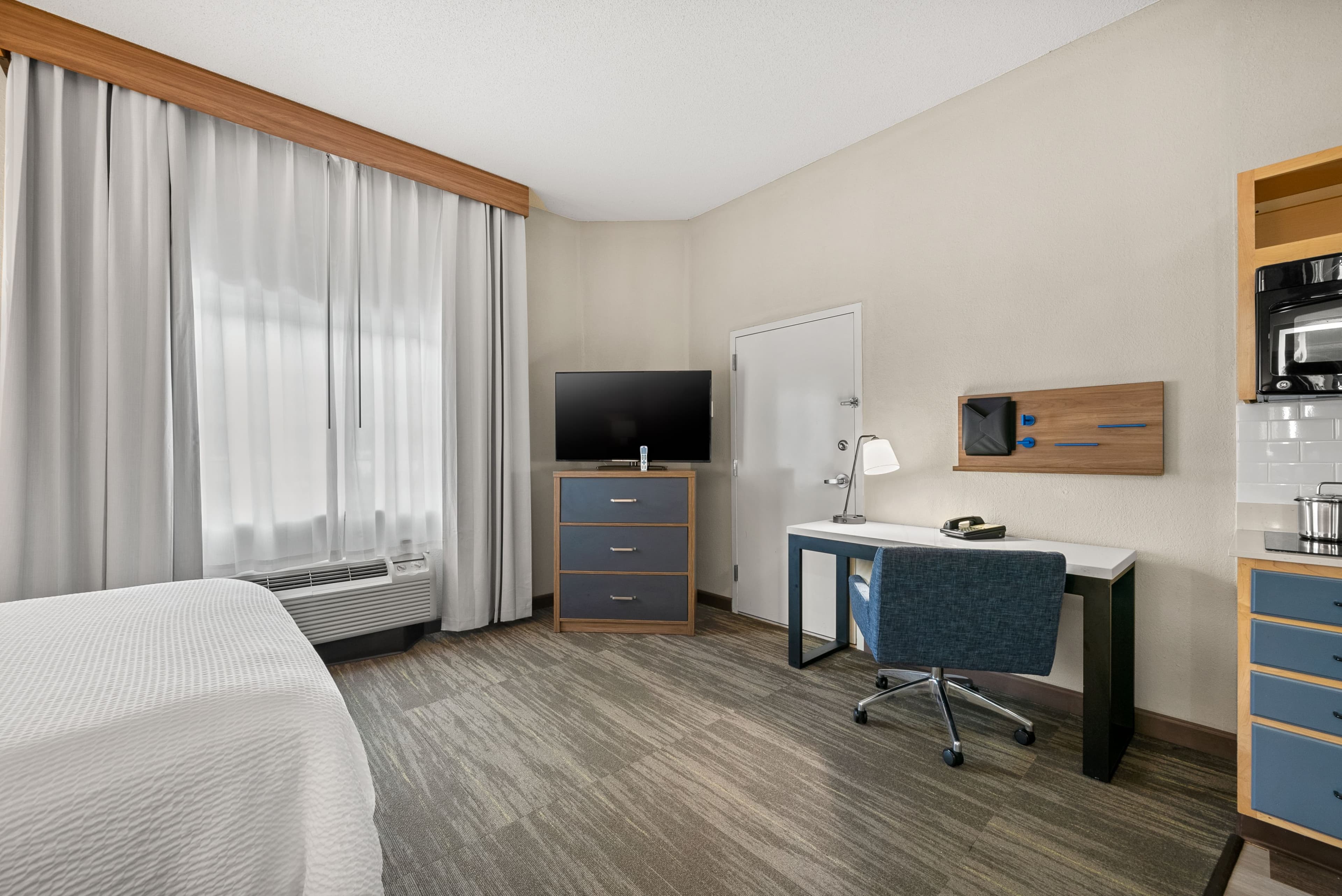 Candlewood Suites Bordentown-Trenton - Image 5
