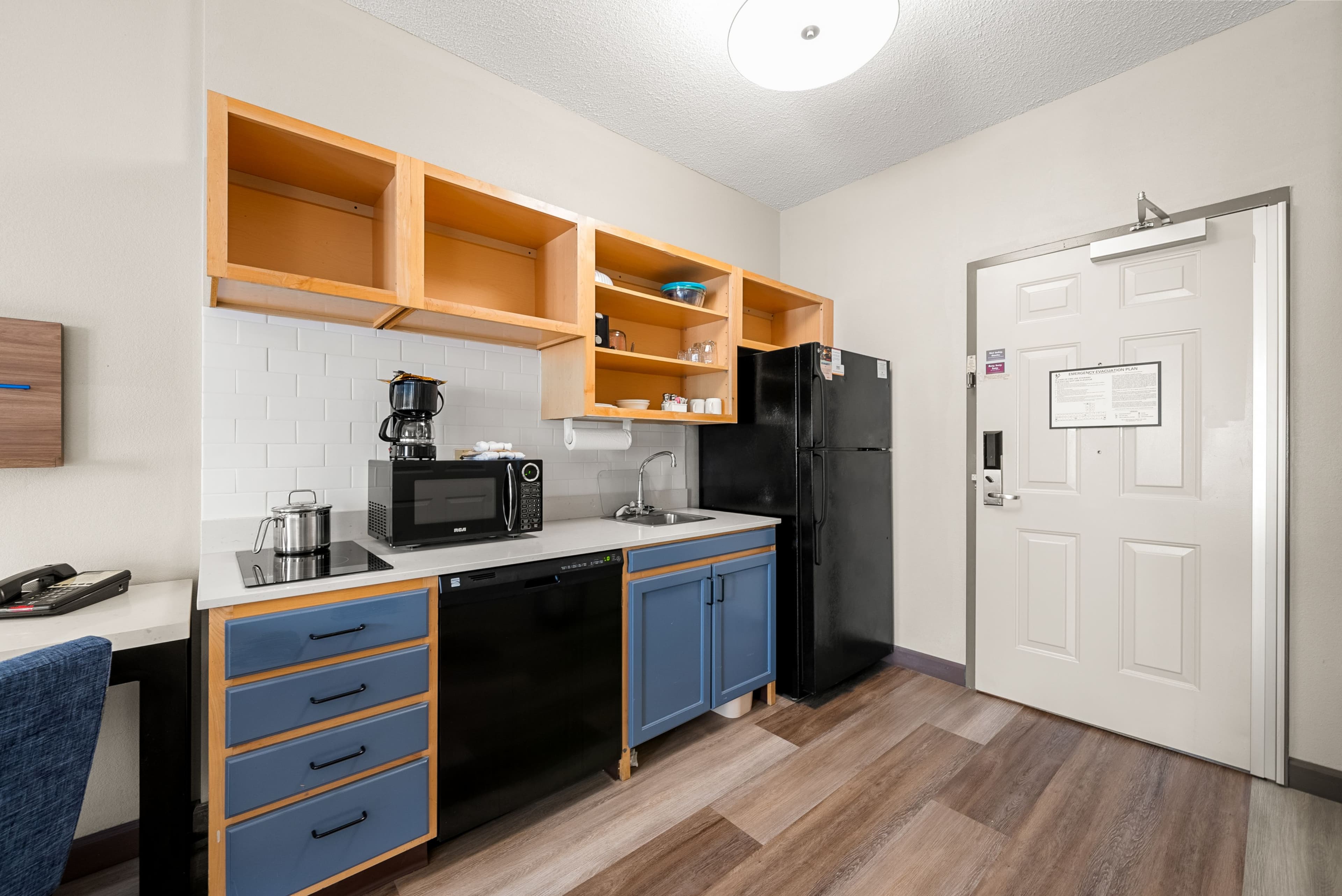 Candlewood Suites Bordentown-Trenton — 17