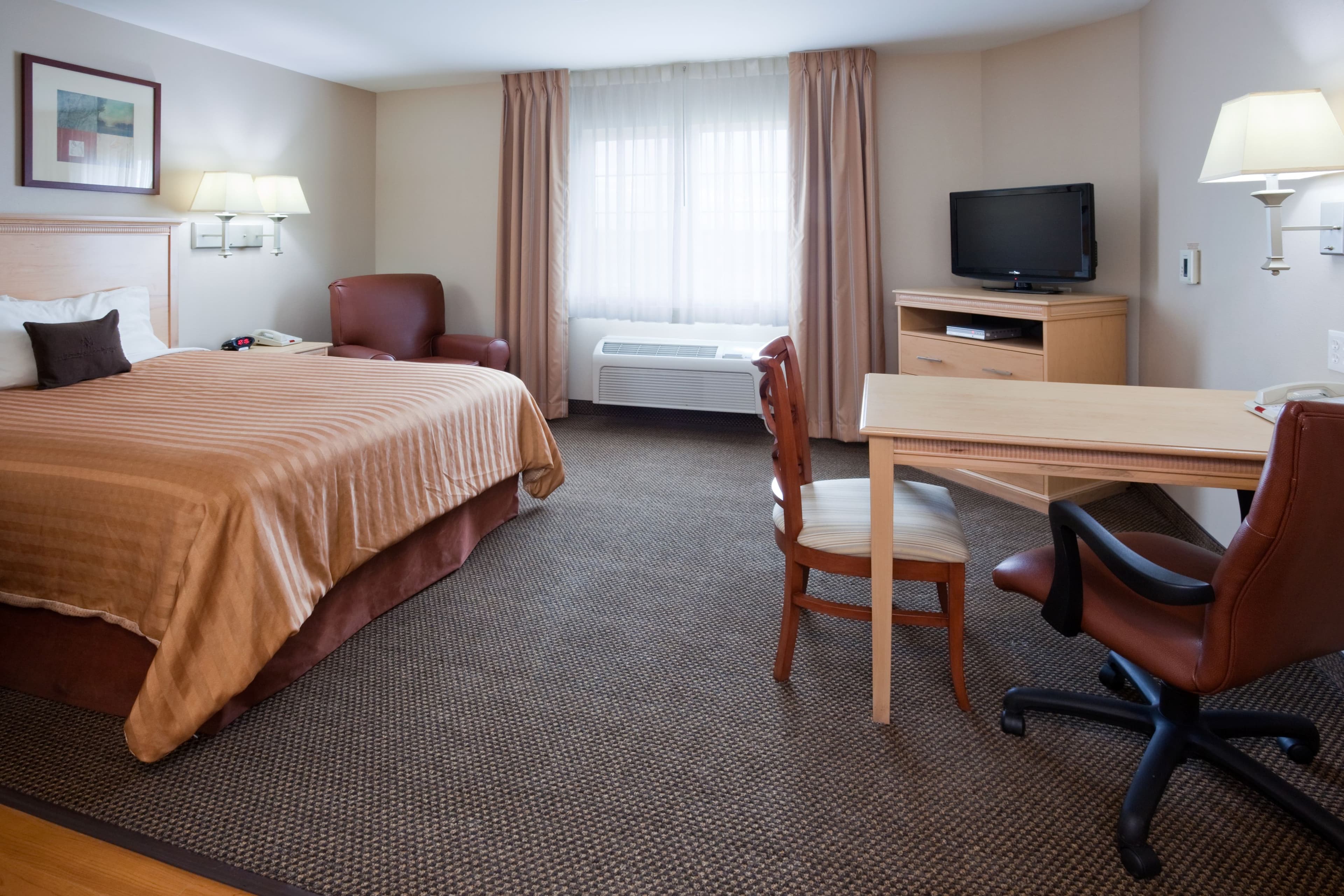 Candlewood Suites Milwaukee Brown Deer - Image 4