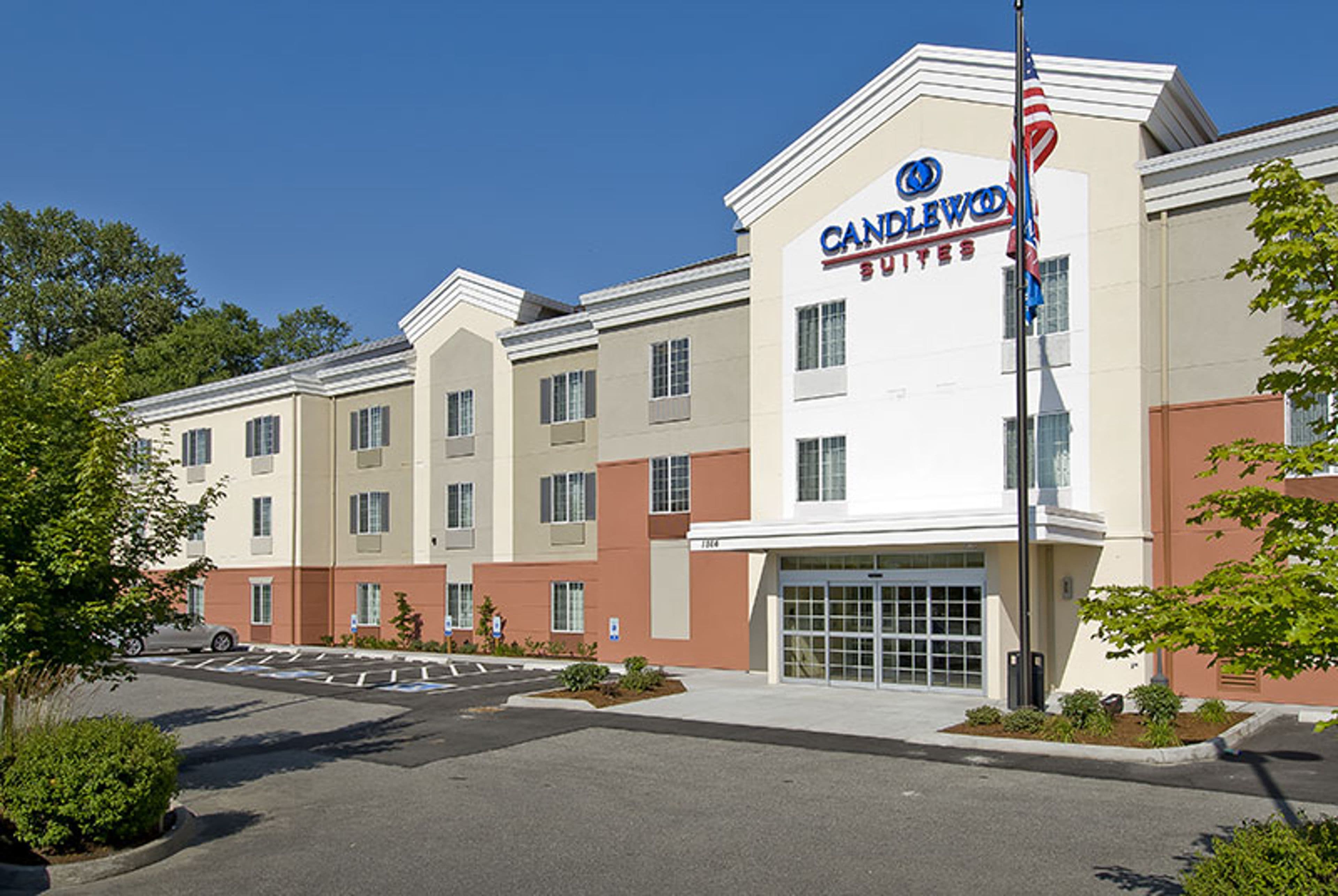 Candlewood Suites Burlington - Image 1