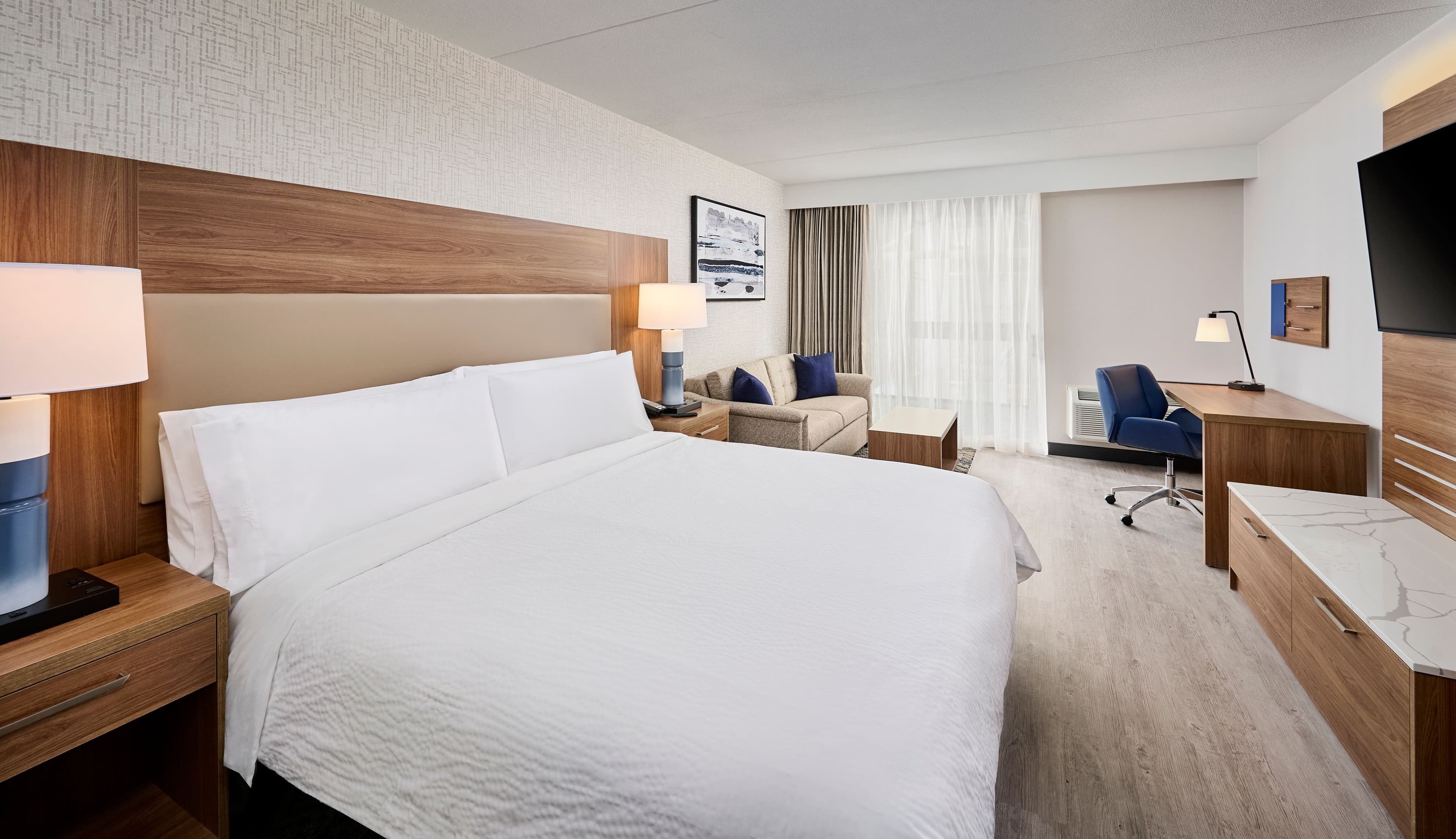 Candlewood Suites Burlington Conference Centre — 4