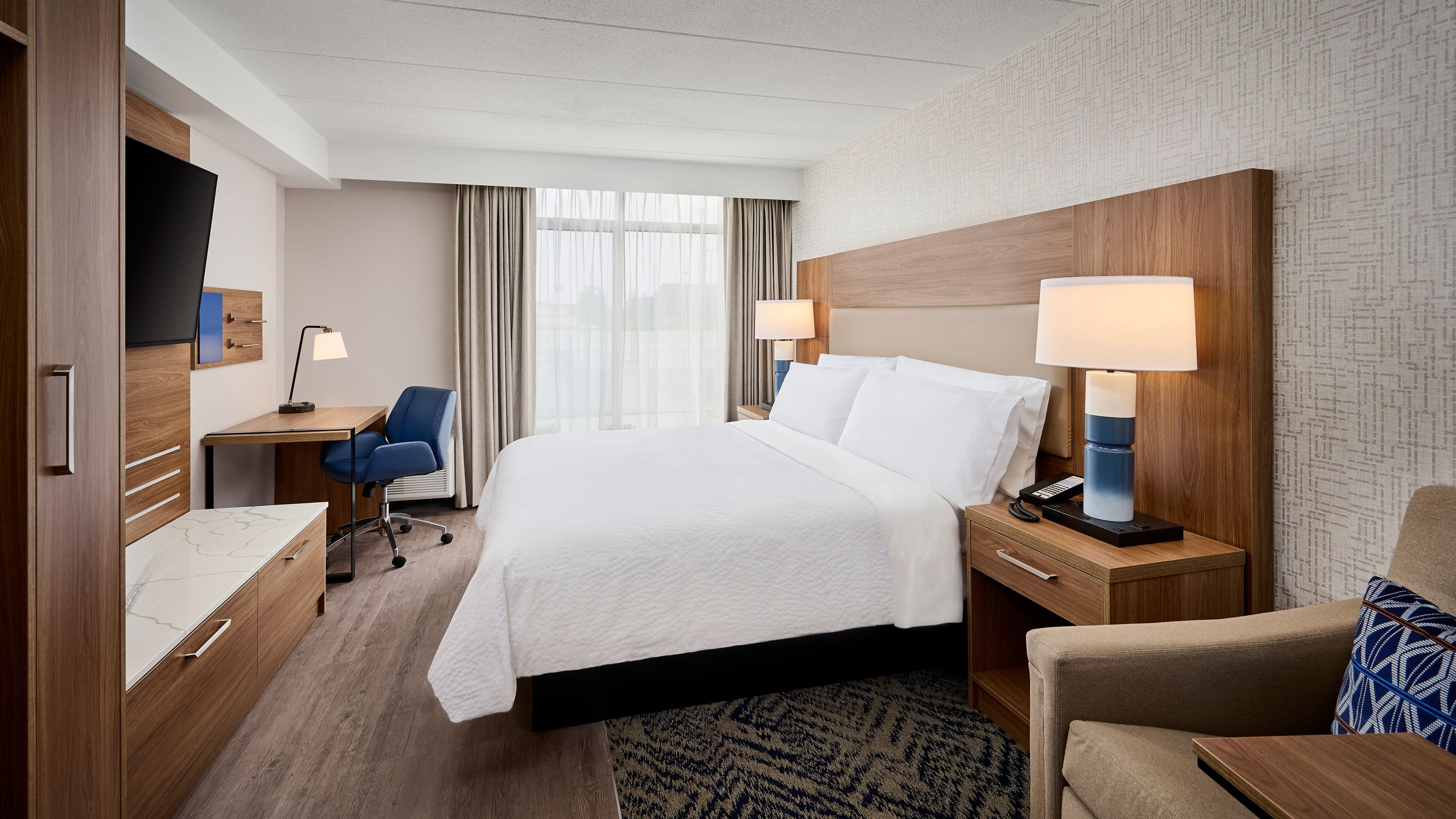 Candlewood Suites Burlington Conference Centre — 8
