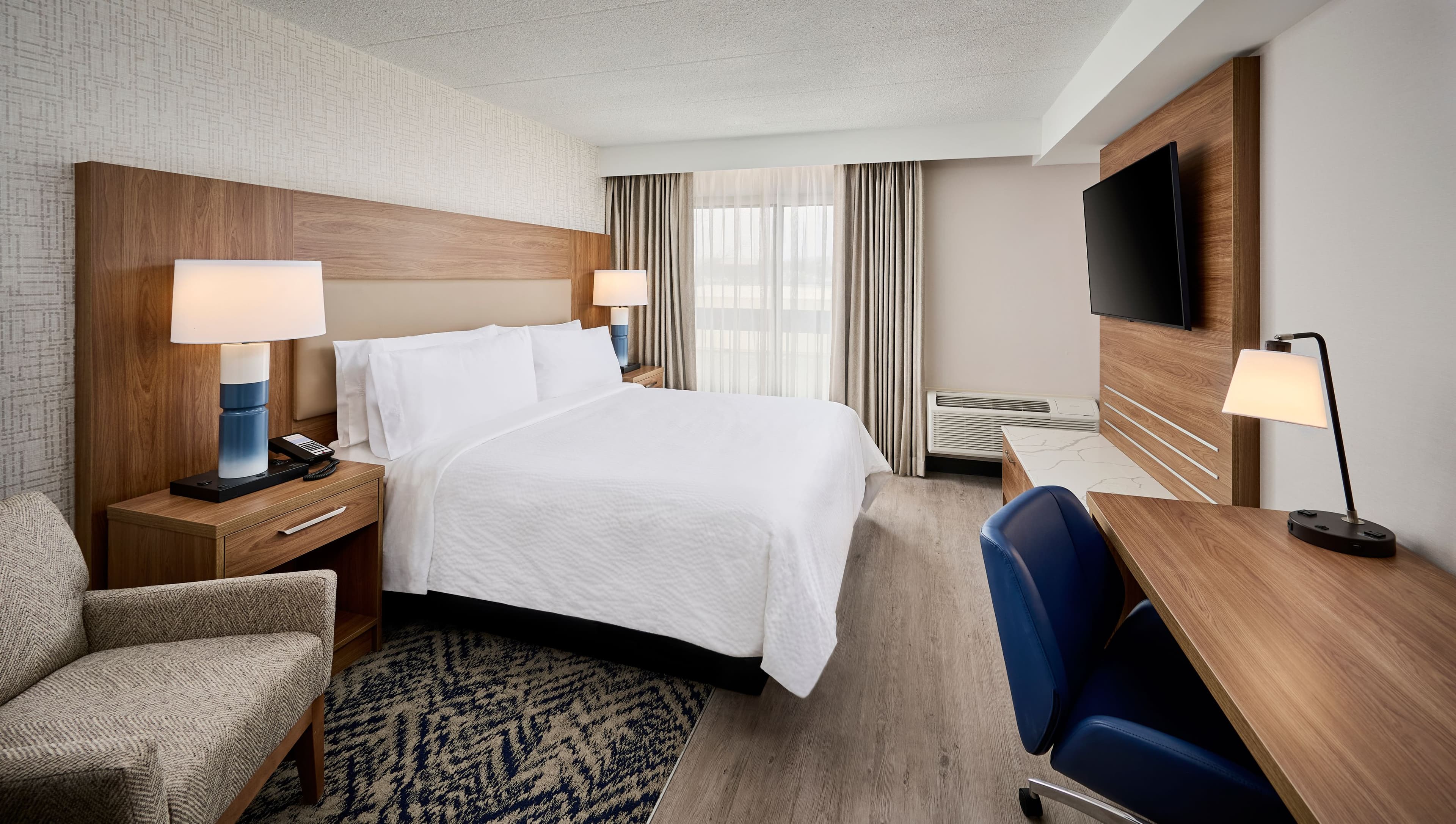 Candlewood Suites Burlington Conference Centre — 9