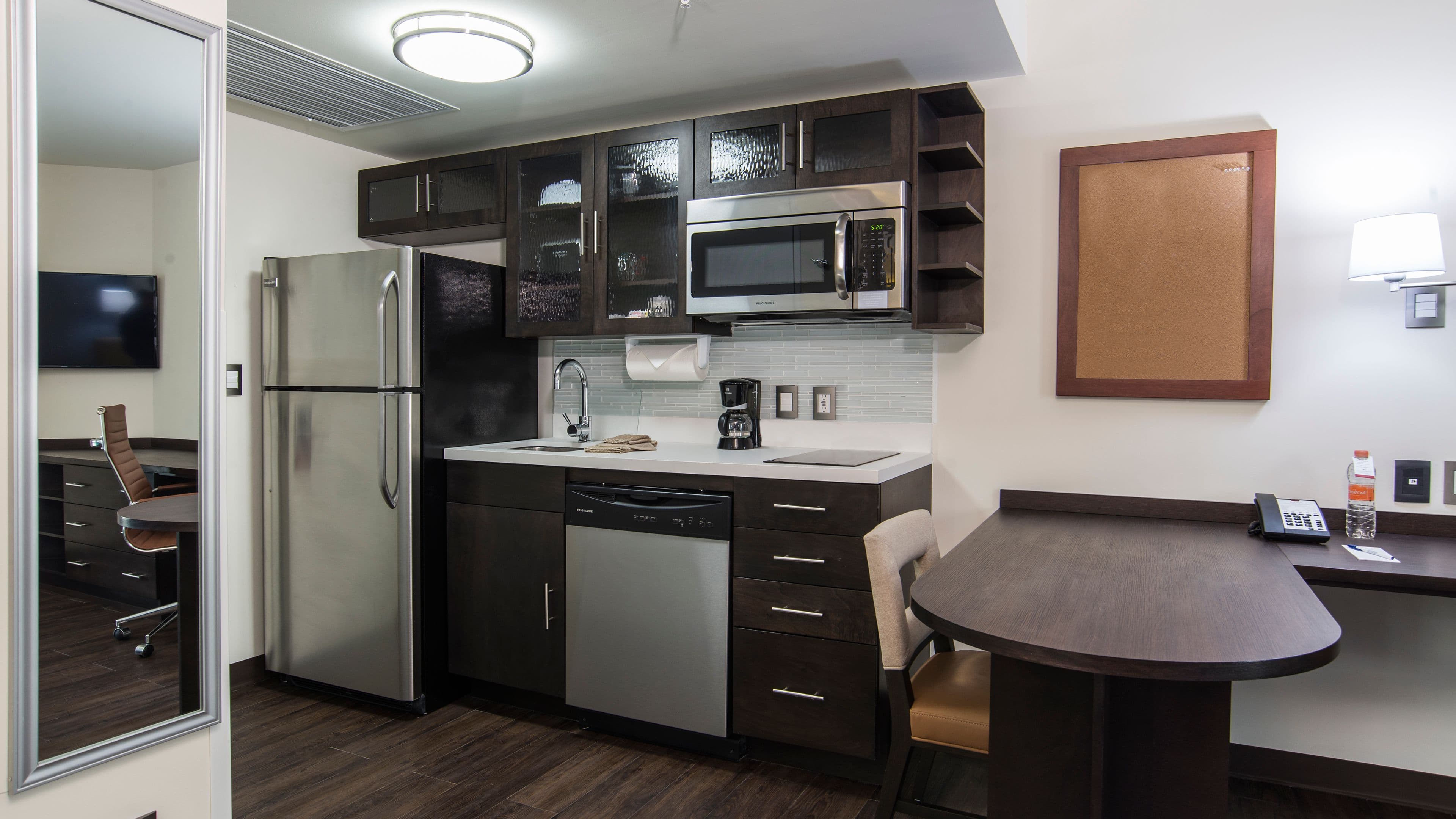Candlewood Suites Celaya - Image 2