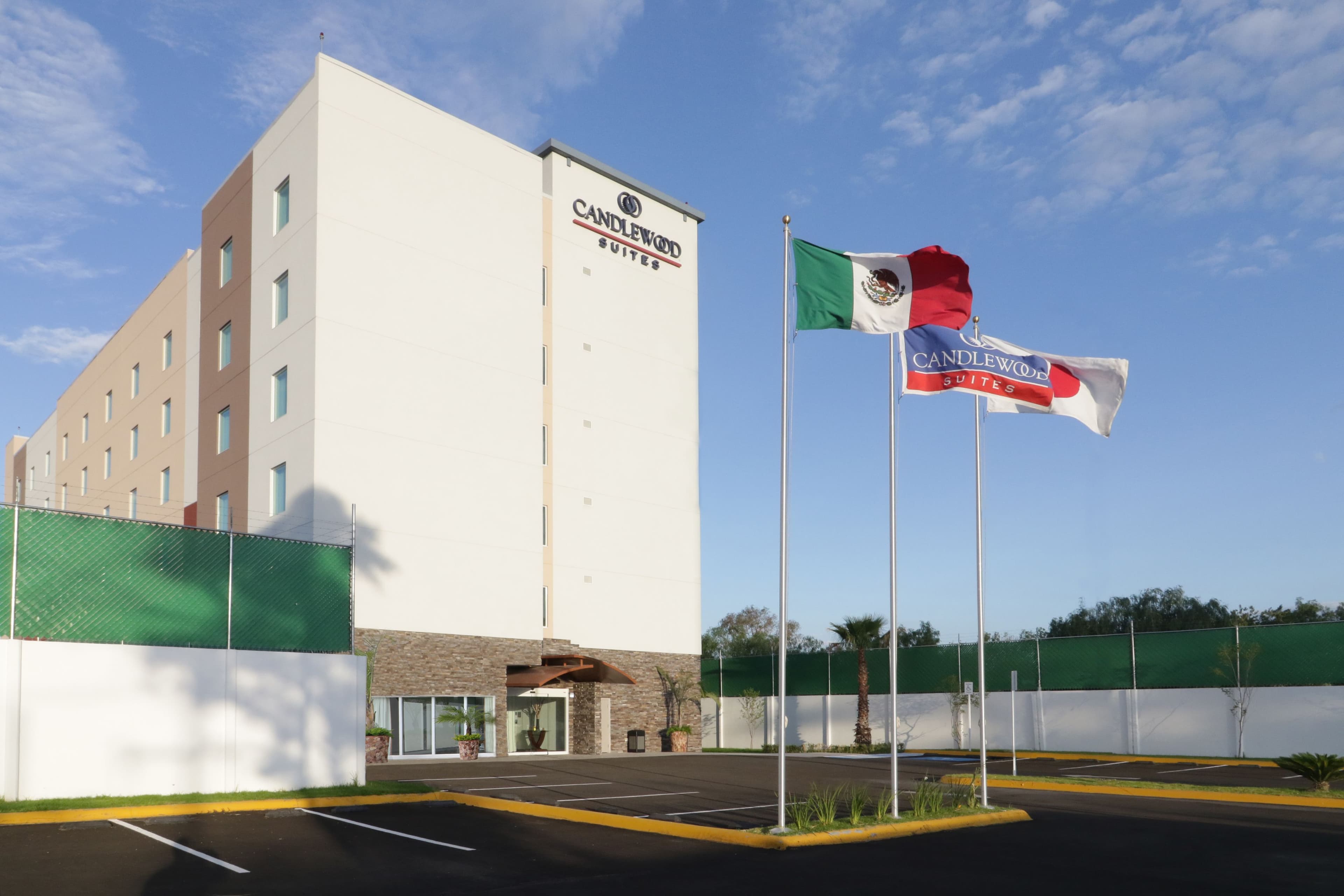 Candlewood Suites Celaya - Image 1
