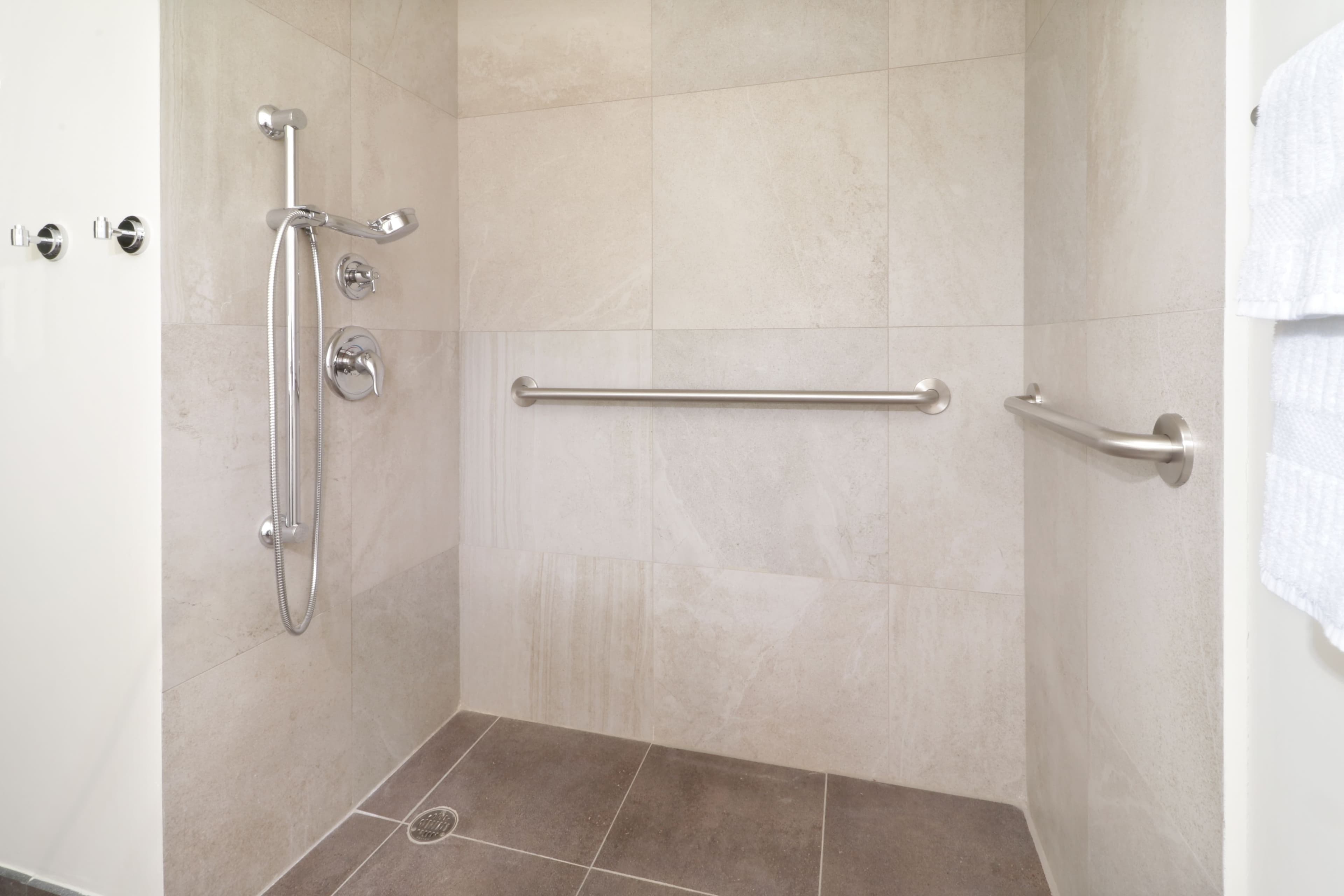 Candlewood Suites Celaya — 26
