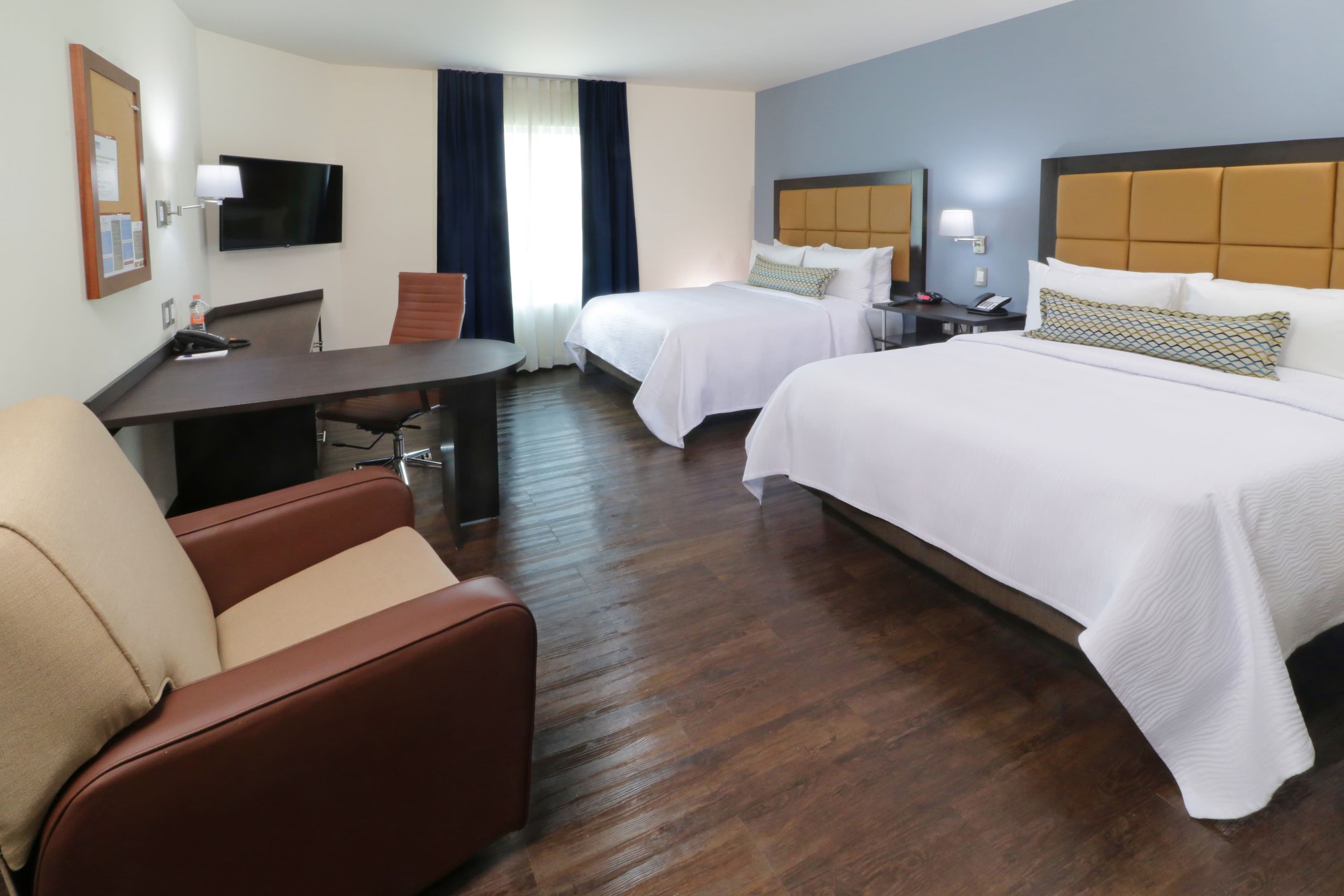 Candlewood Suites Celaya — 15
