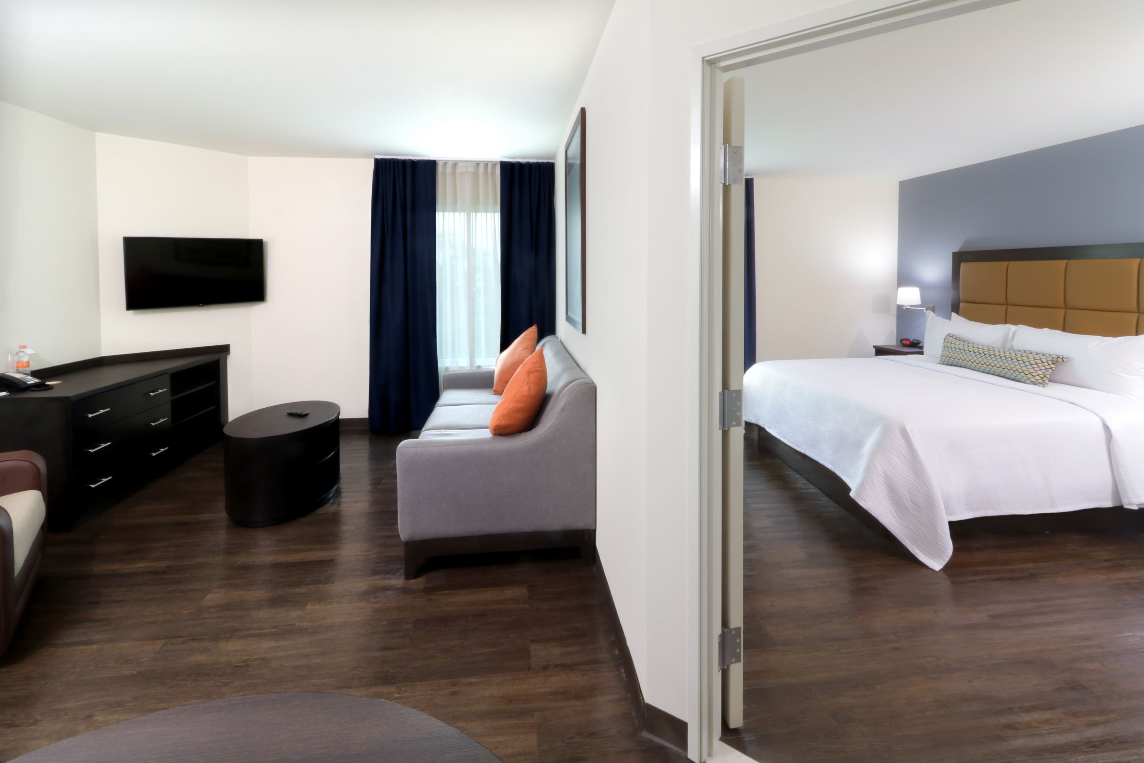 Candlewood Suites Celaya — 33