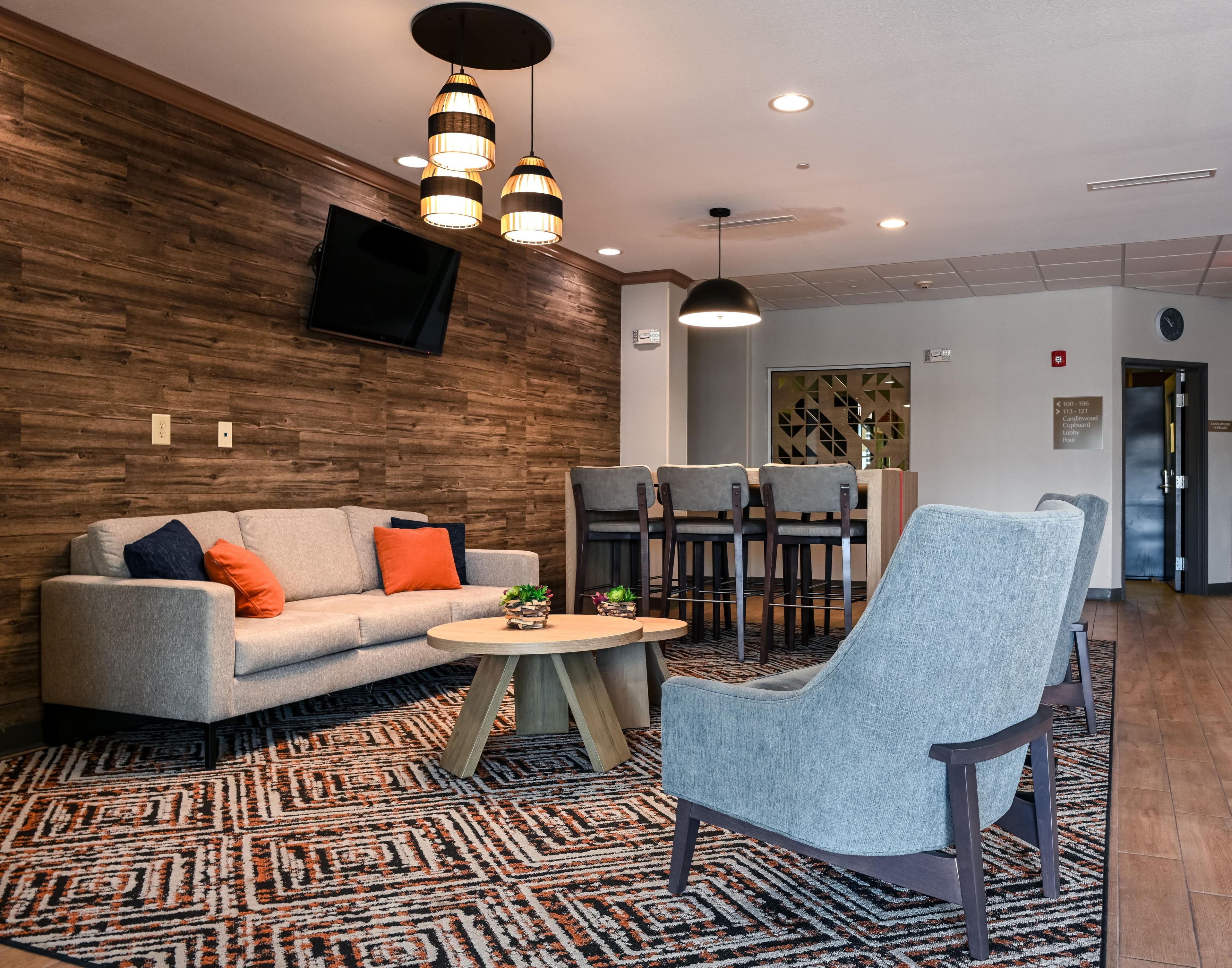 Candlewood Suites Champaign-Urbana Univ Area - Image 1
