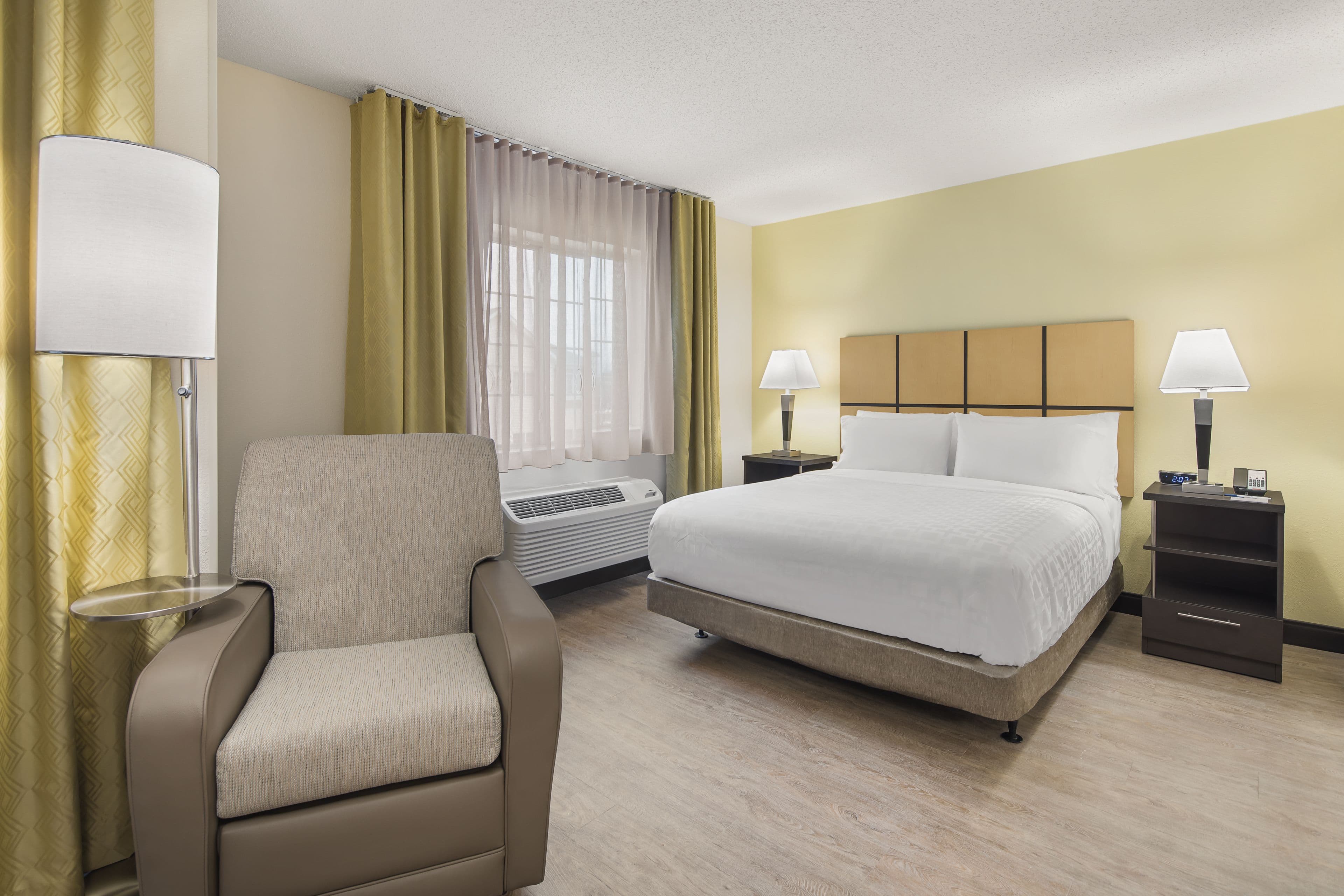 Candlewood Suites Charlotte - Arrowood — 51