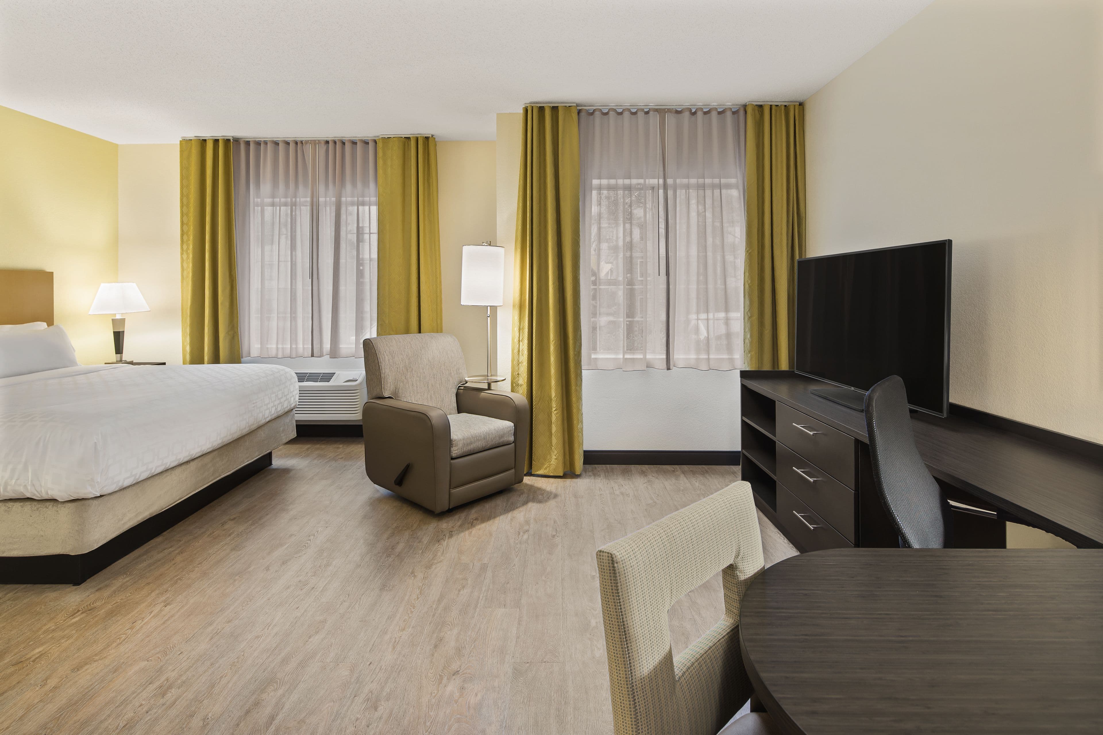 Candlewood Suites Charlotte - Arrowood — 24