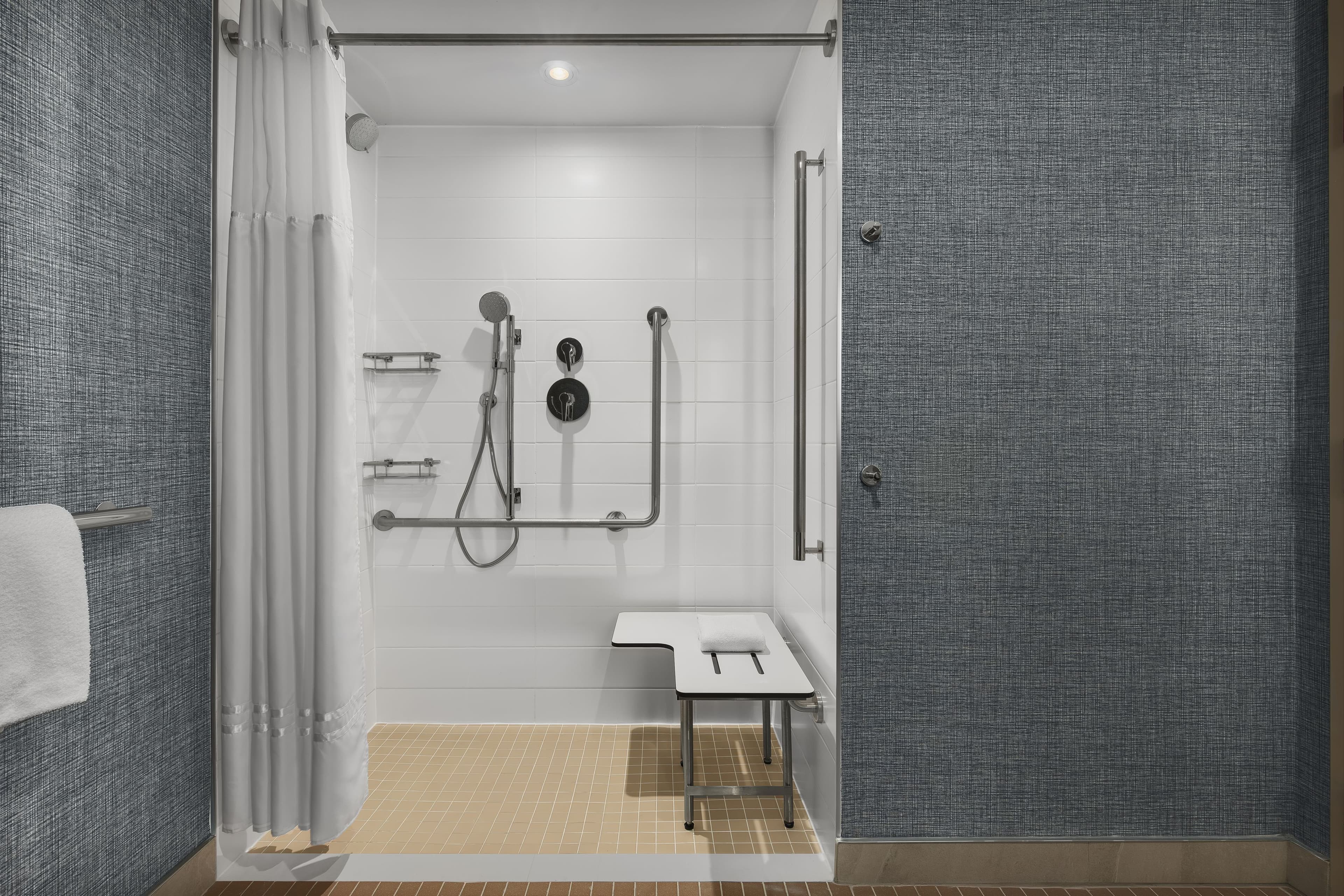 Candlewood Suites Chatham South - Image 5