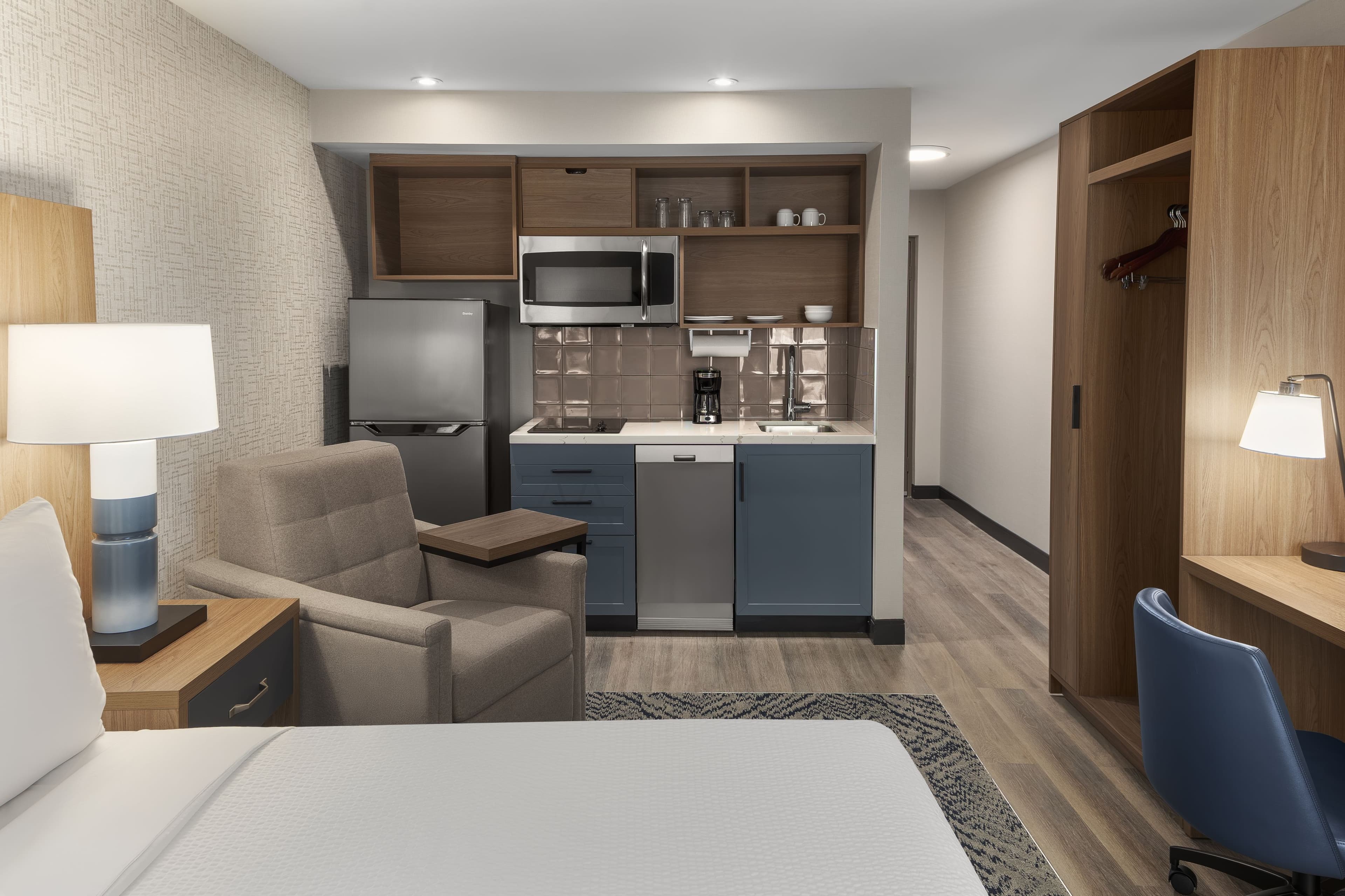 Candlewood Suites Chatham South — 9