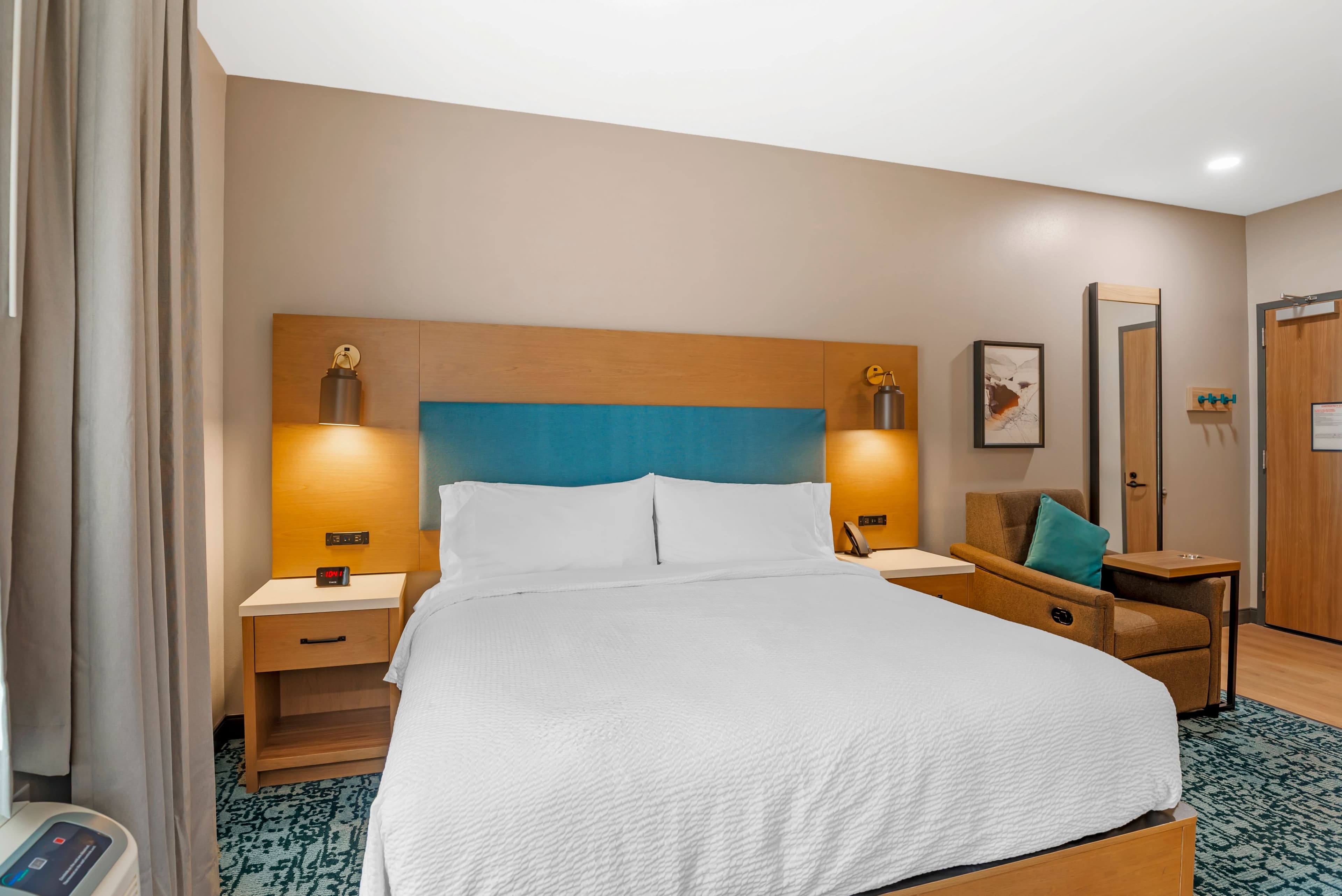Candlewood Suites Chester - Richmond — 12