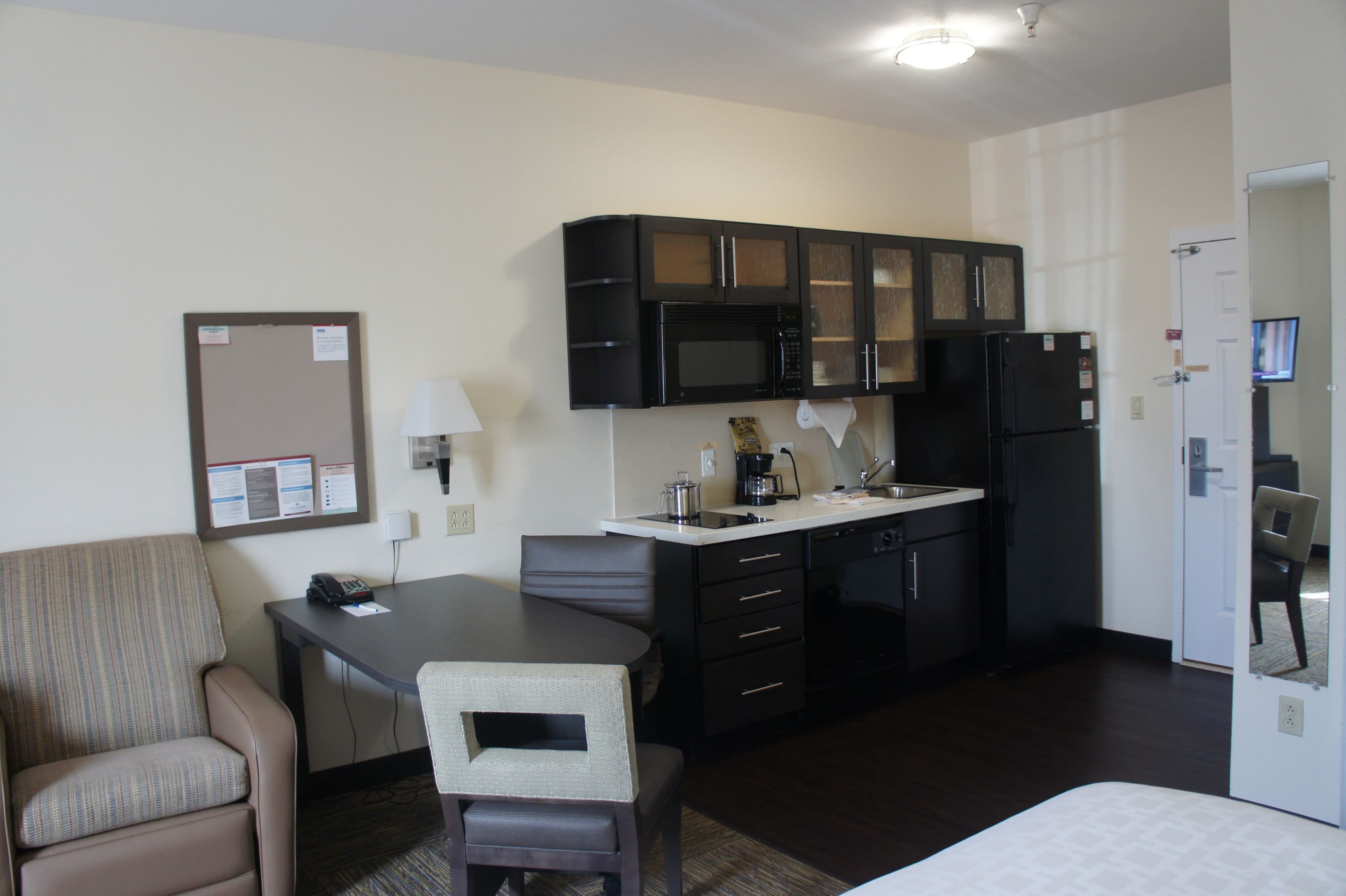 Candlewood Suites Clarksville — 6