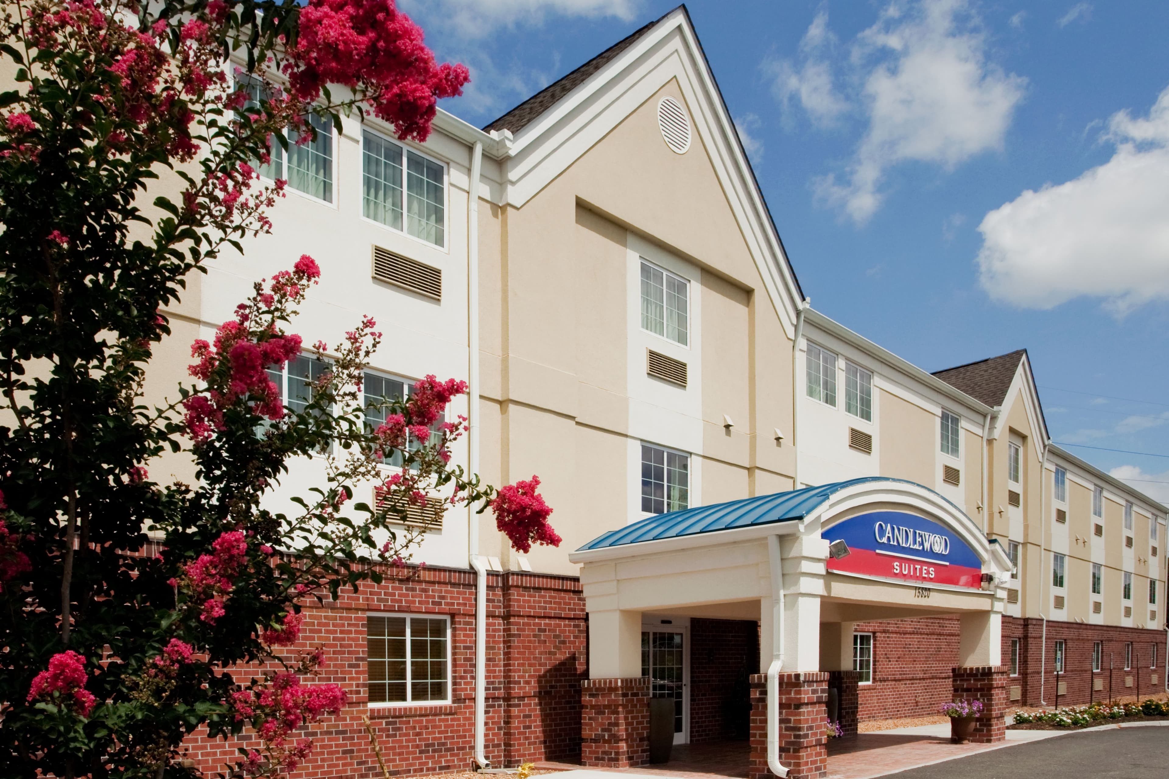Candlewood Suites Colonial Heights-Ft Lee - Image 1