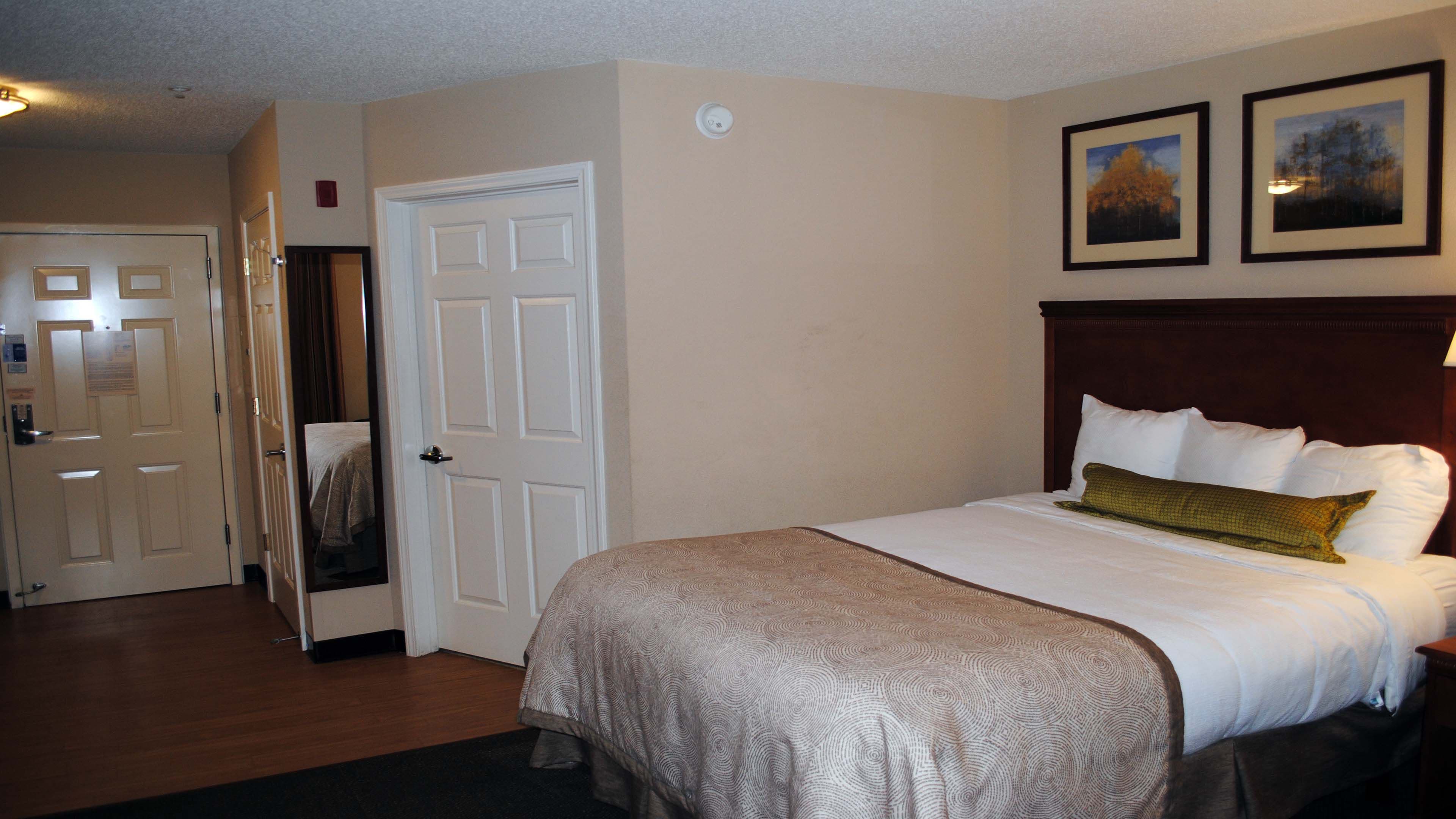 Candlewood Suites Colonial Heights-Ft Lee — 6