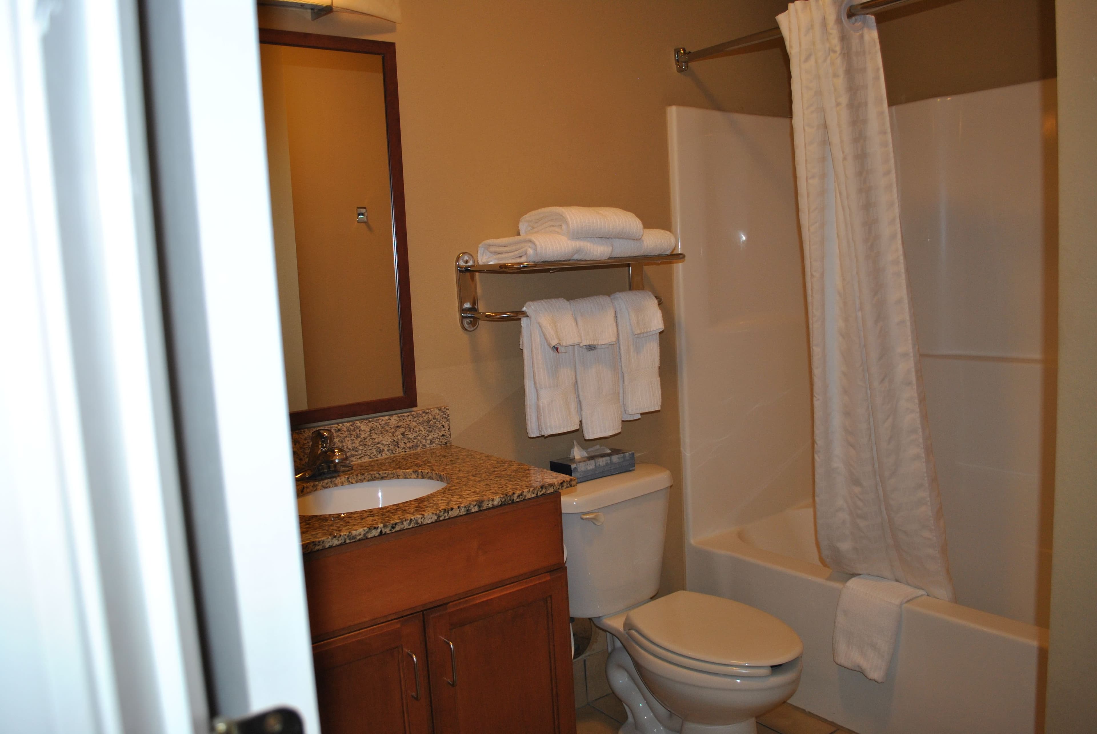 Candlewood Suites Colonial Heights-Ft Lee — 11