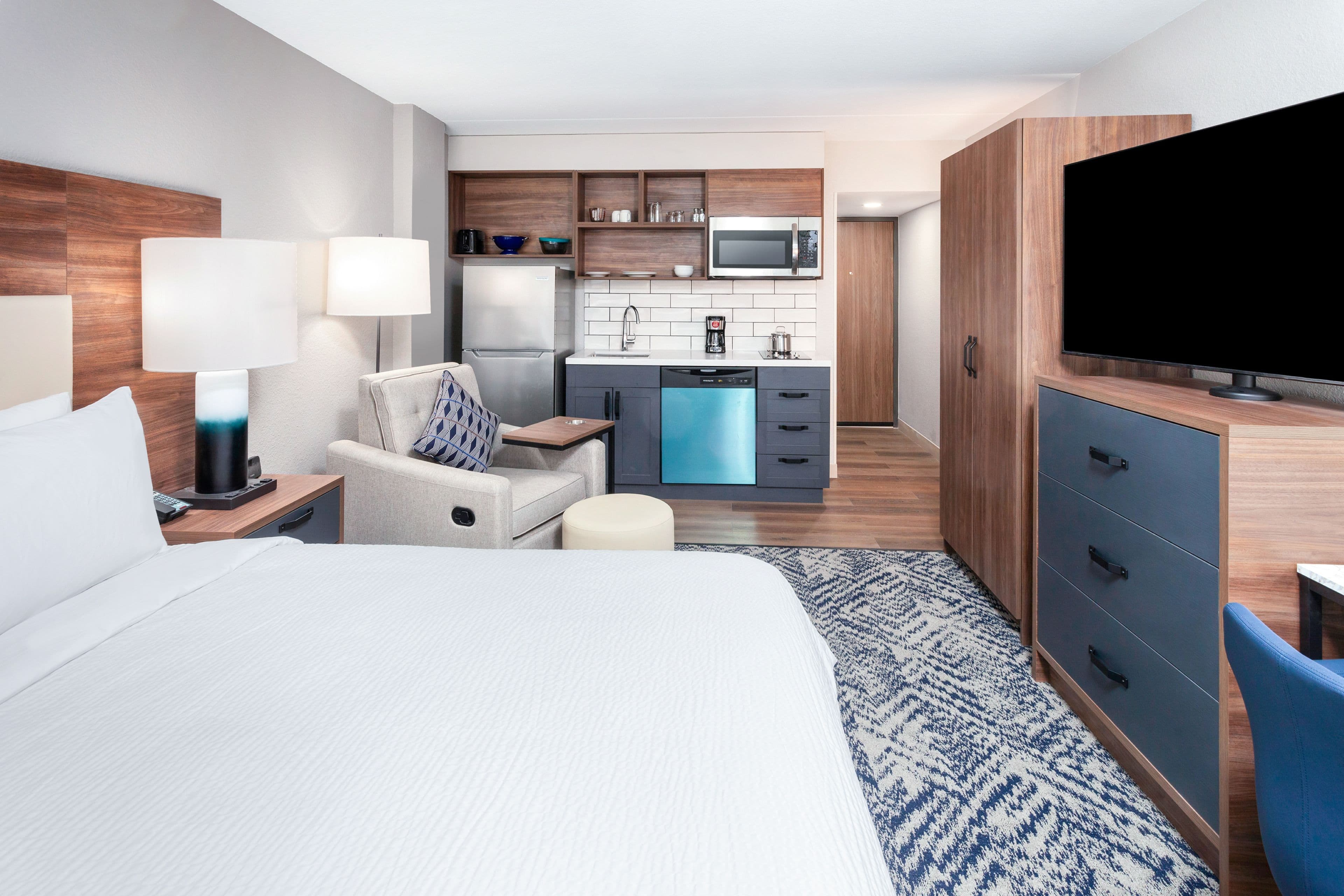 Candlewood Suites Columbus North - Worthington — 13