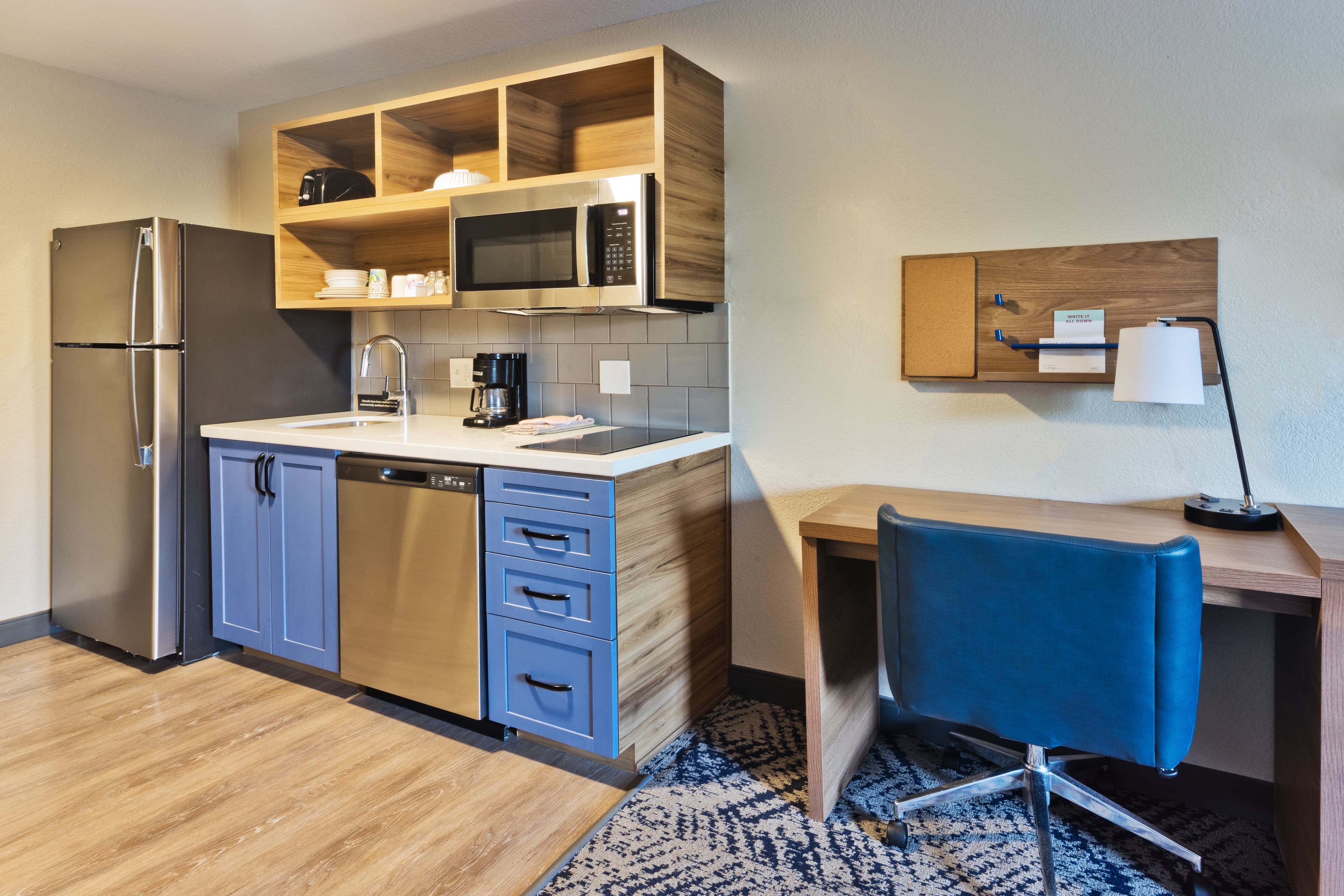 Candlewood Suites Columbus - Fort Benning - Image 5