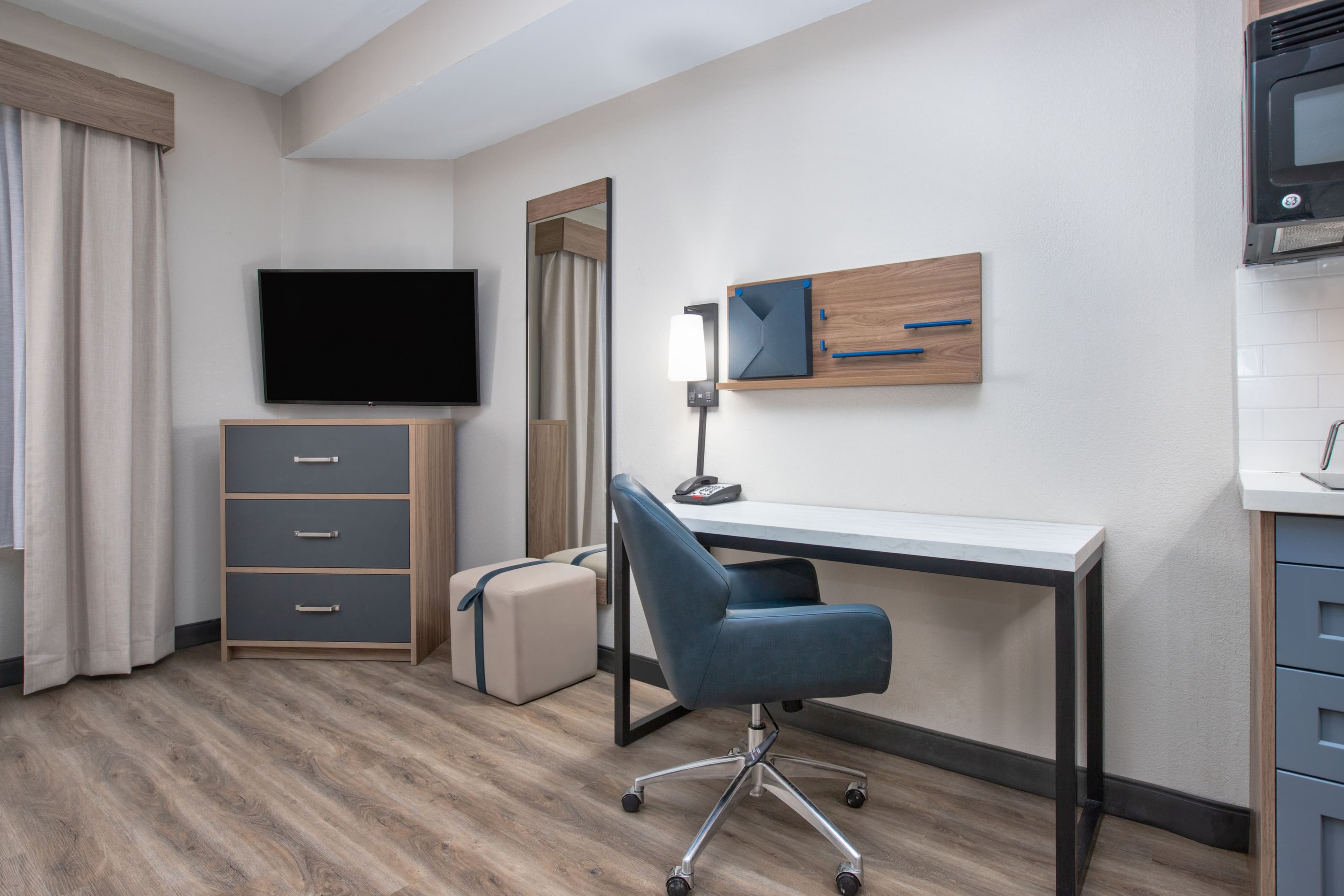 Candlewood Suites Conway — 5