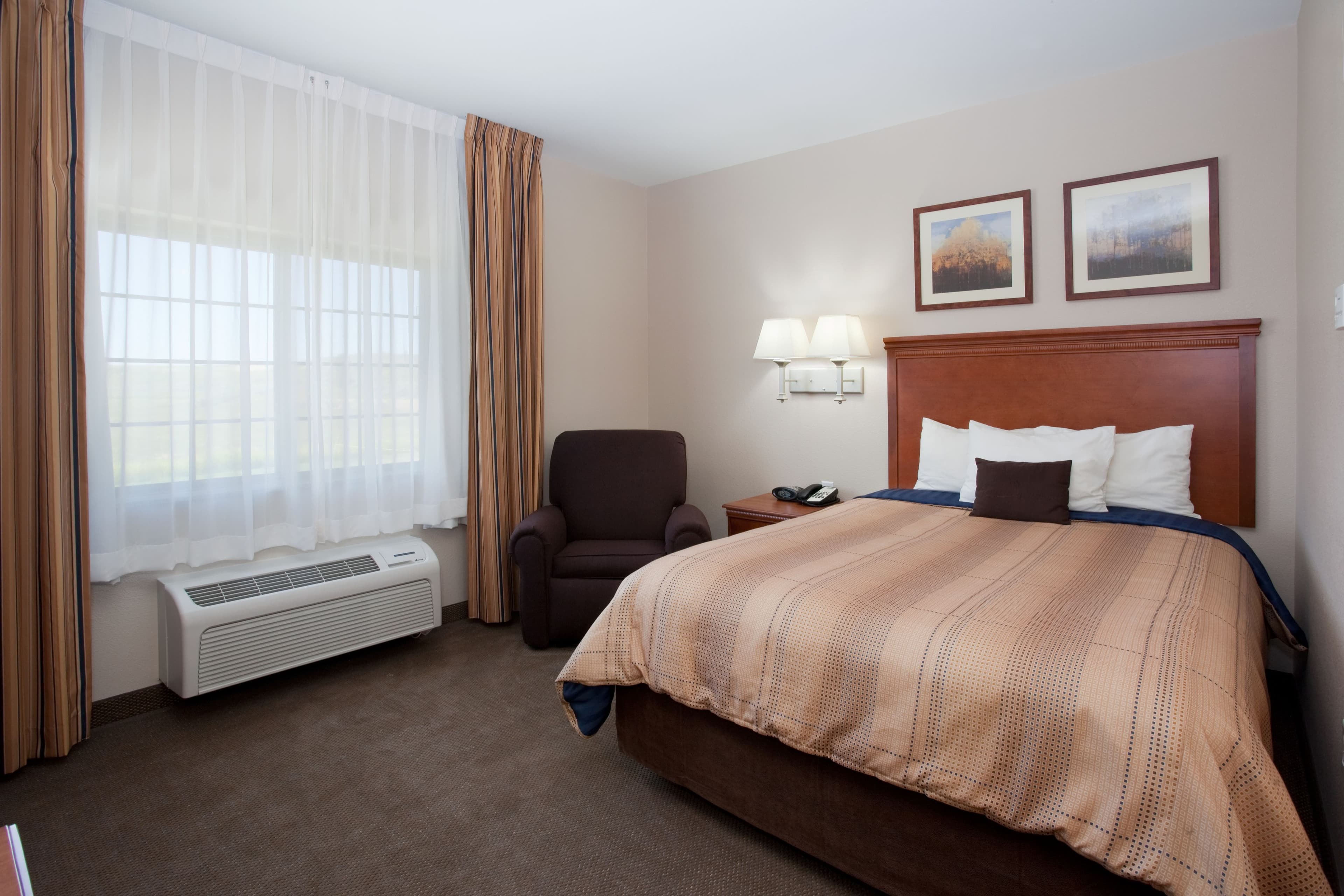 Candlewood Suites Craig-Northwest - Image 2