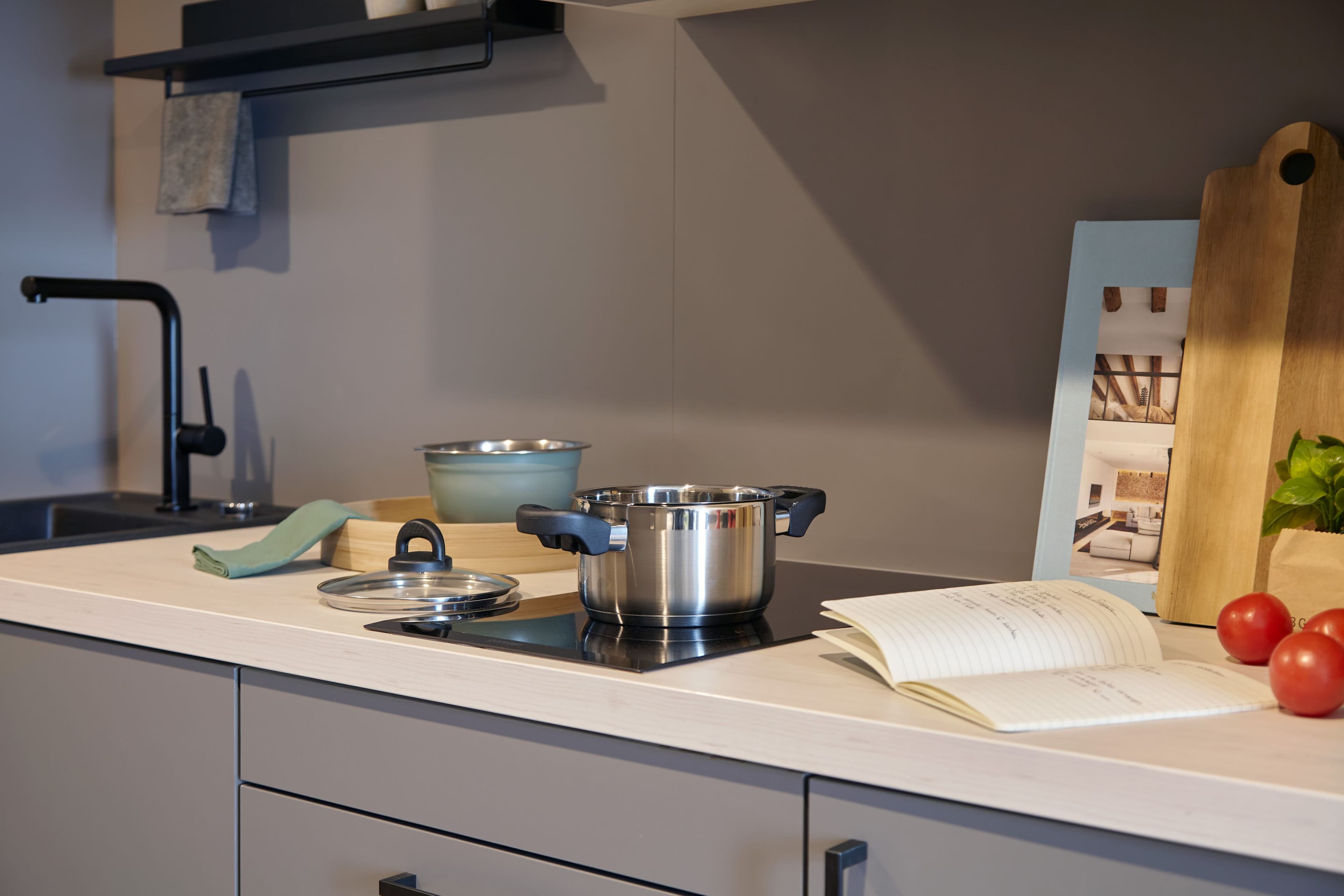 Candlewood Suites Dusseldorf Airport — 6