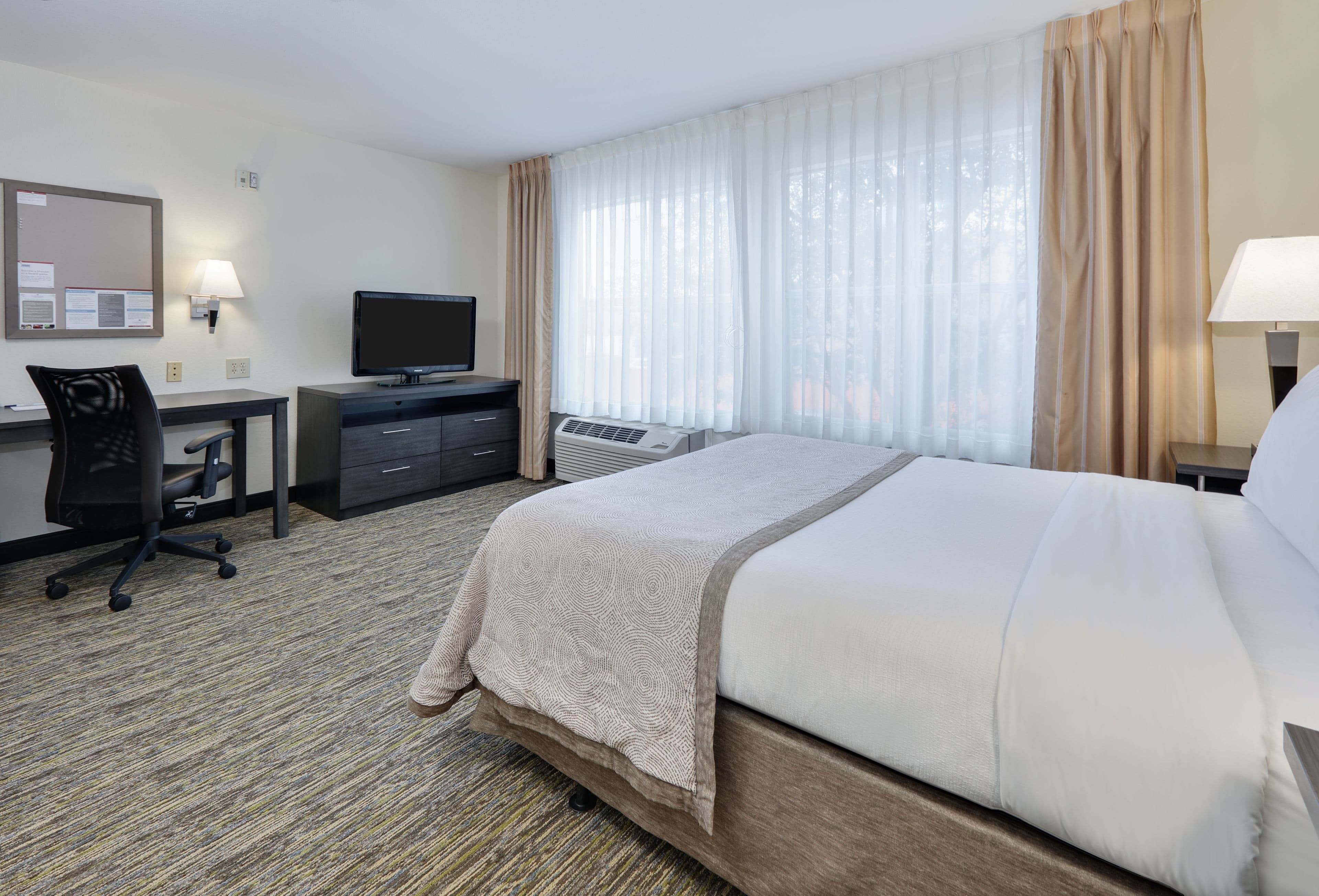 Candlewood Suites Dallas Market Cntr-Love Field — 9