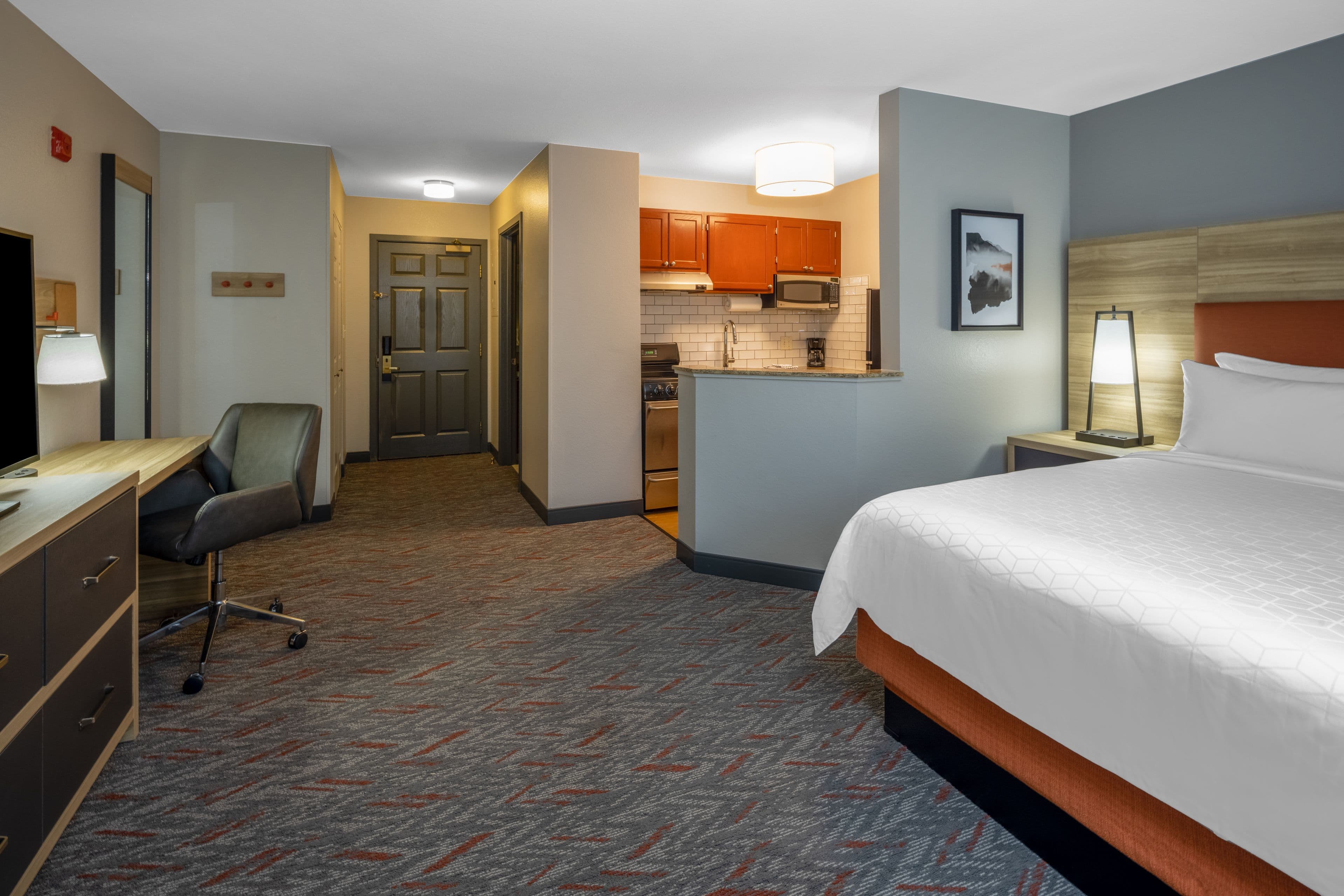 Candlewood Suites Boston North Shore - Danvers - Image 2