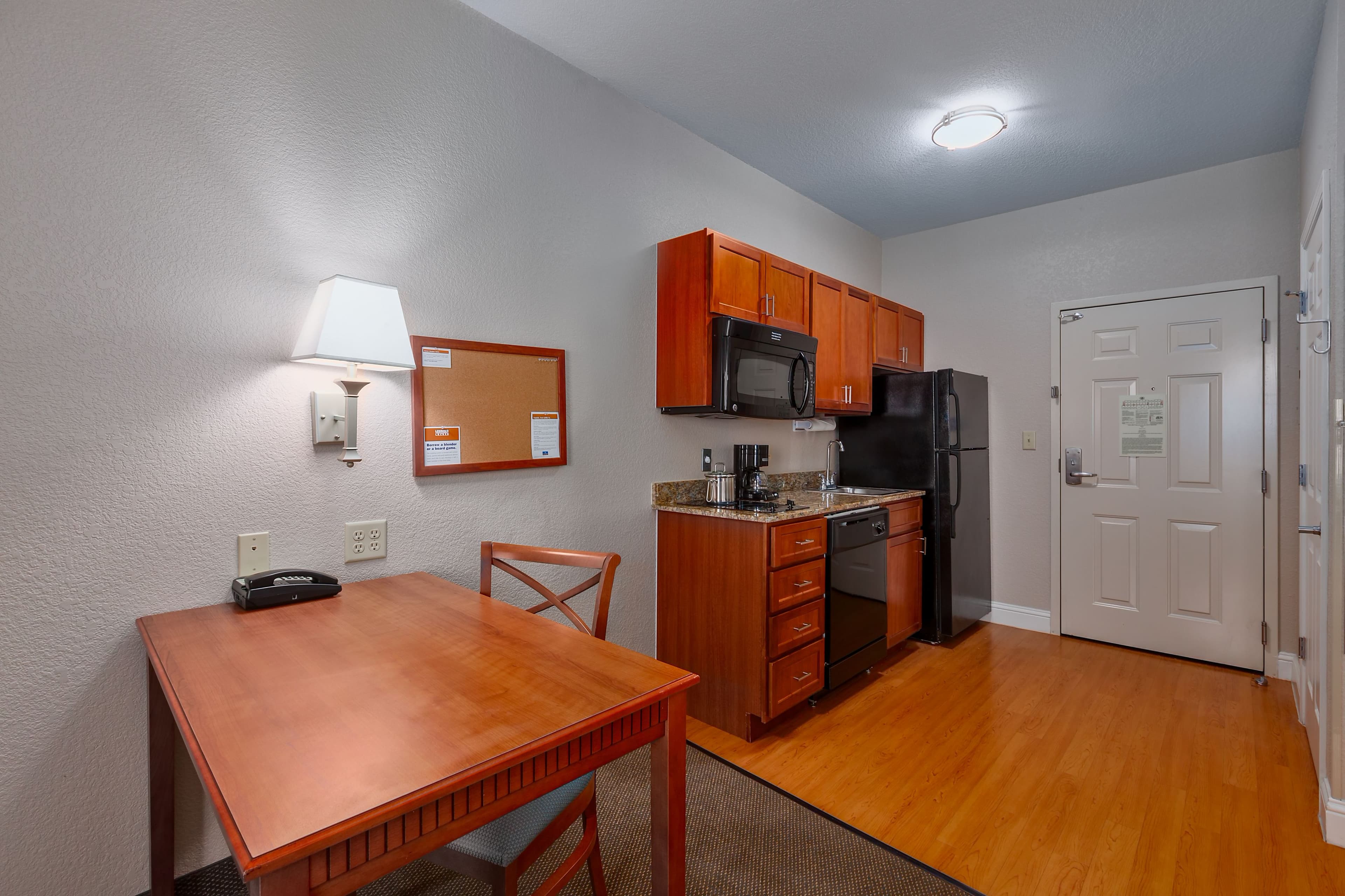 Candlewood Suites Decatur Medical Center — 6