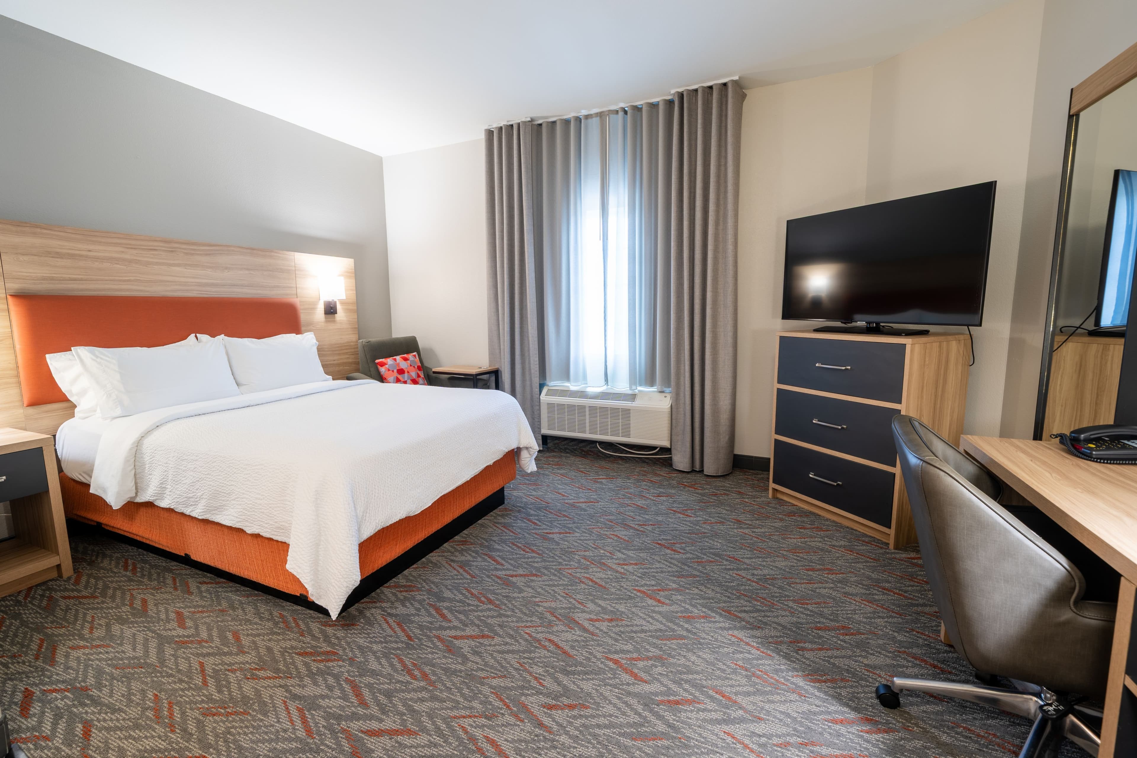 Candlewood Suites Deer Park — 8