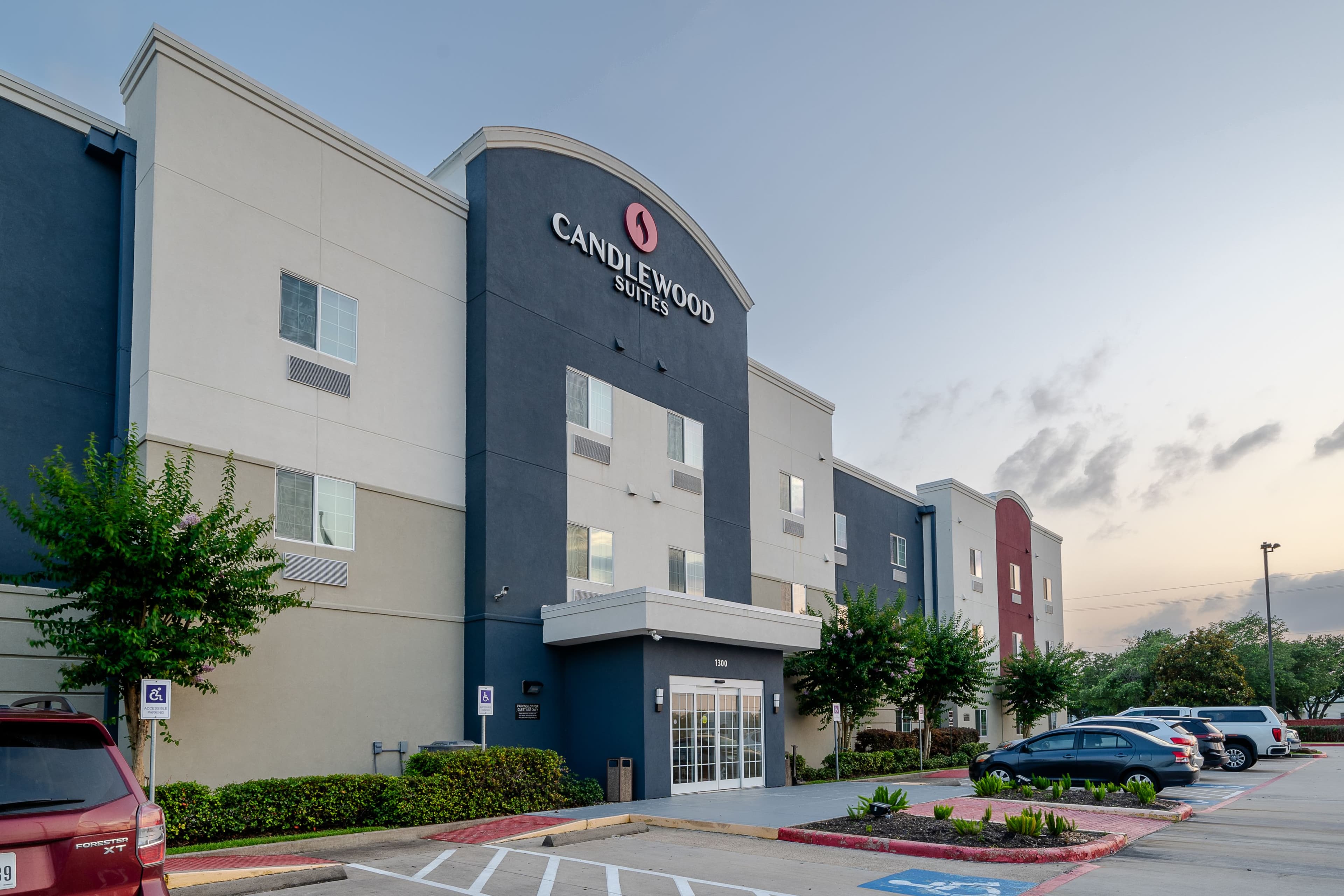 Candlewood Suites Deer Park - Image 1
