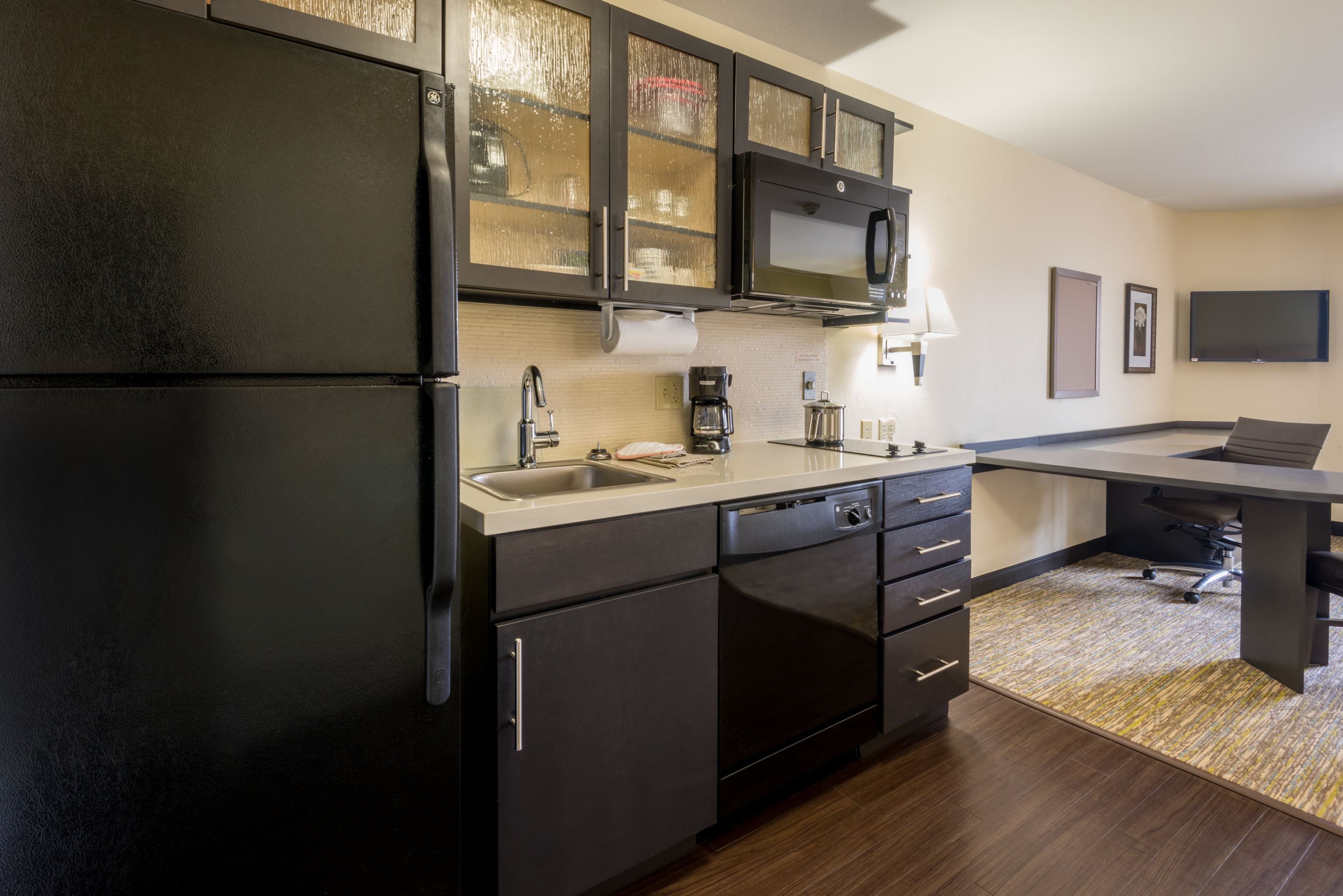 Candlewood Suites Midwest City — 7