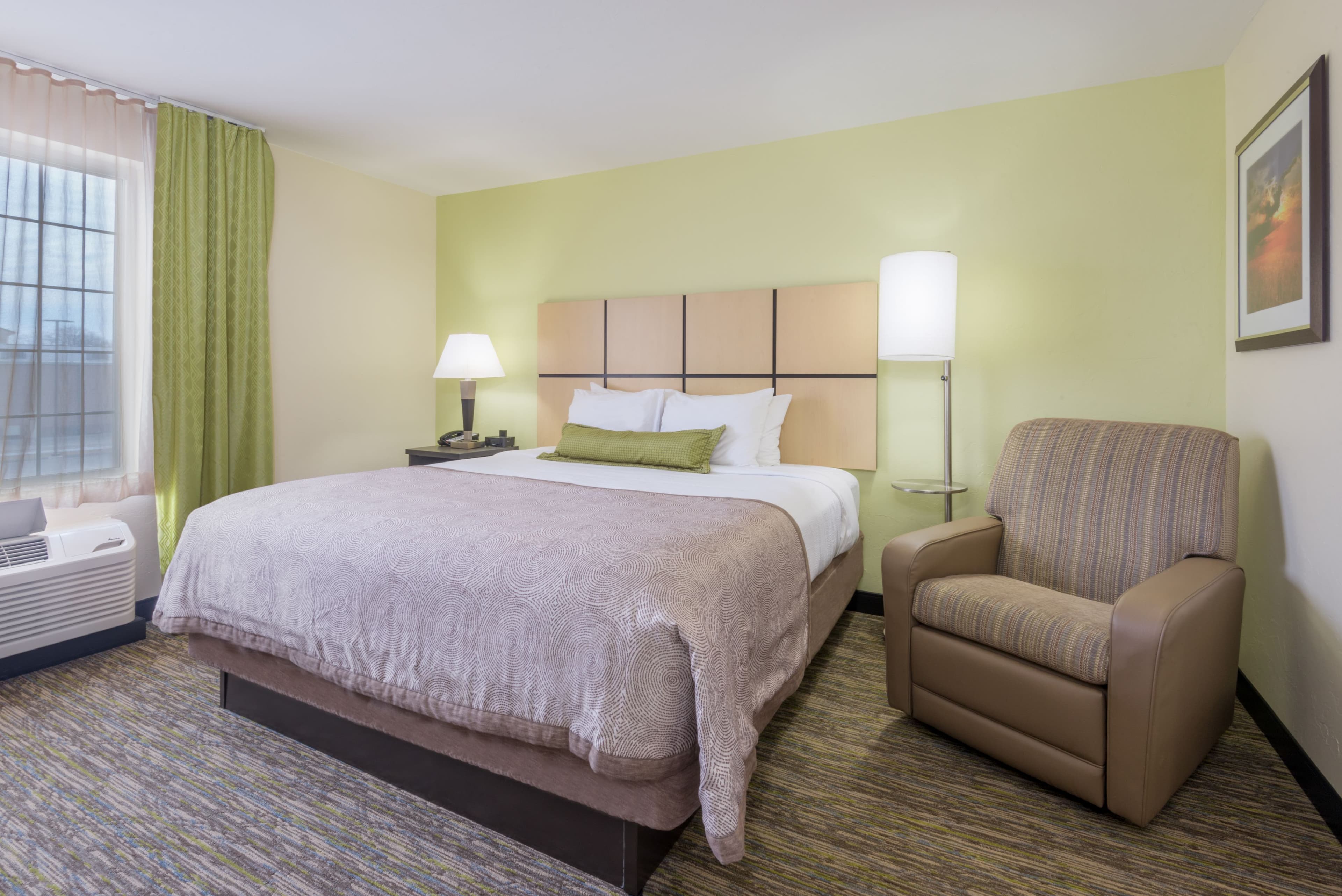 Candlewood Suites Midwest City — 6