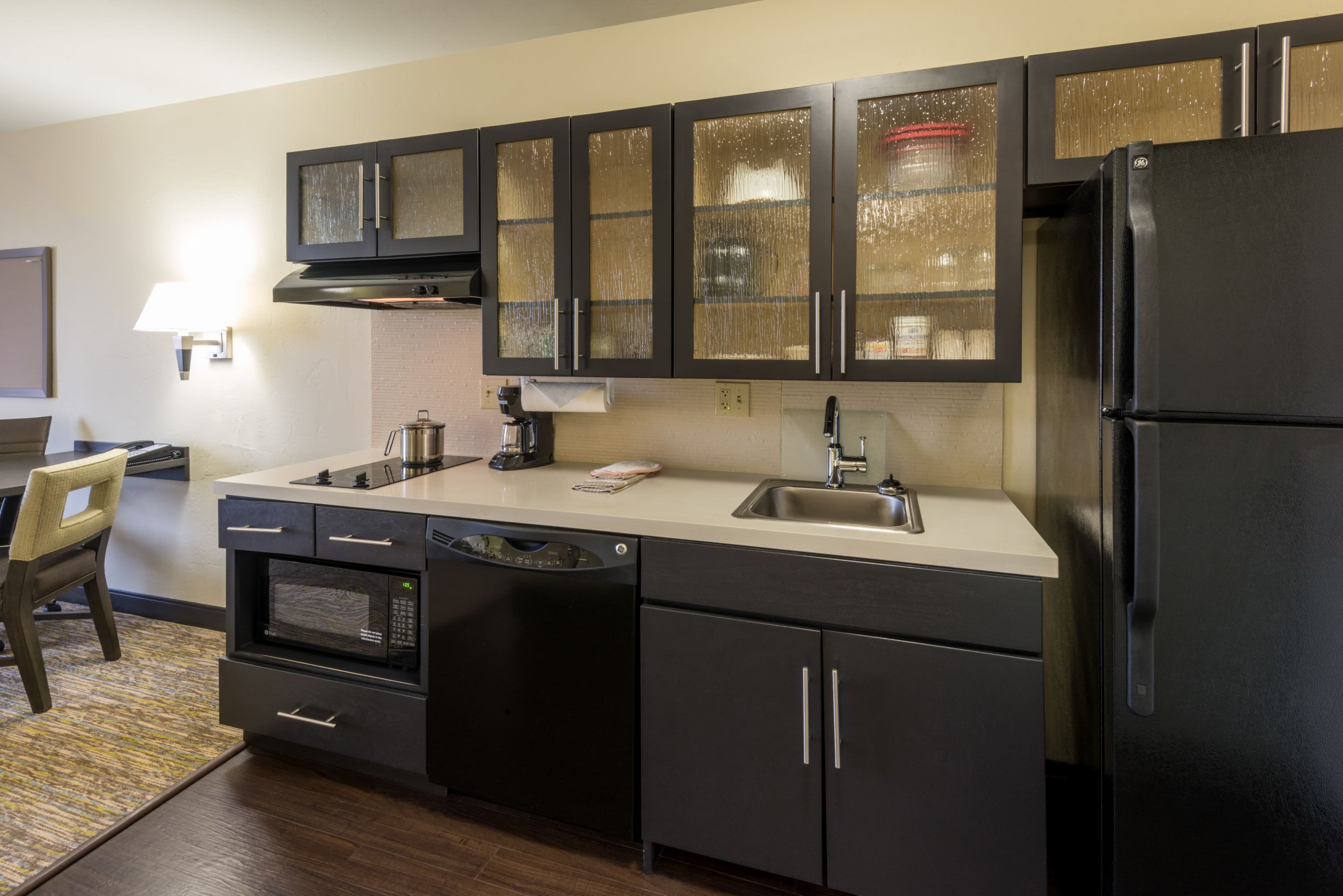 Candlewood Suites Midwest City - Image 3