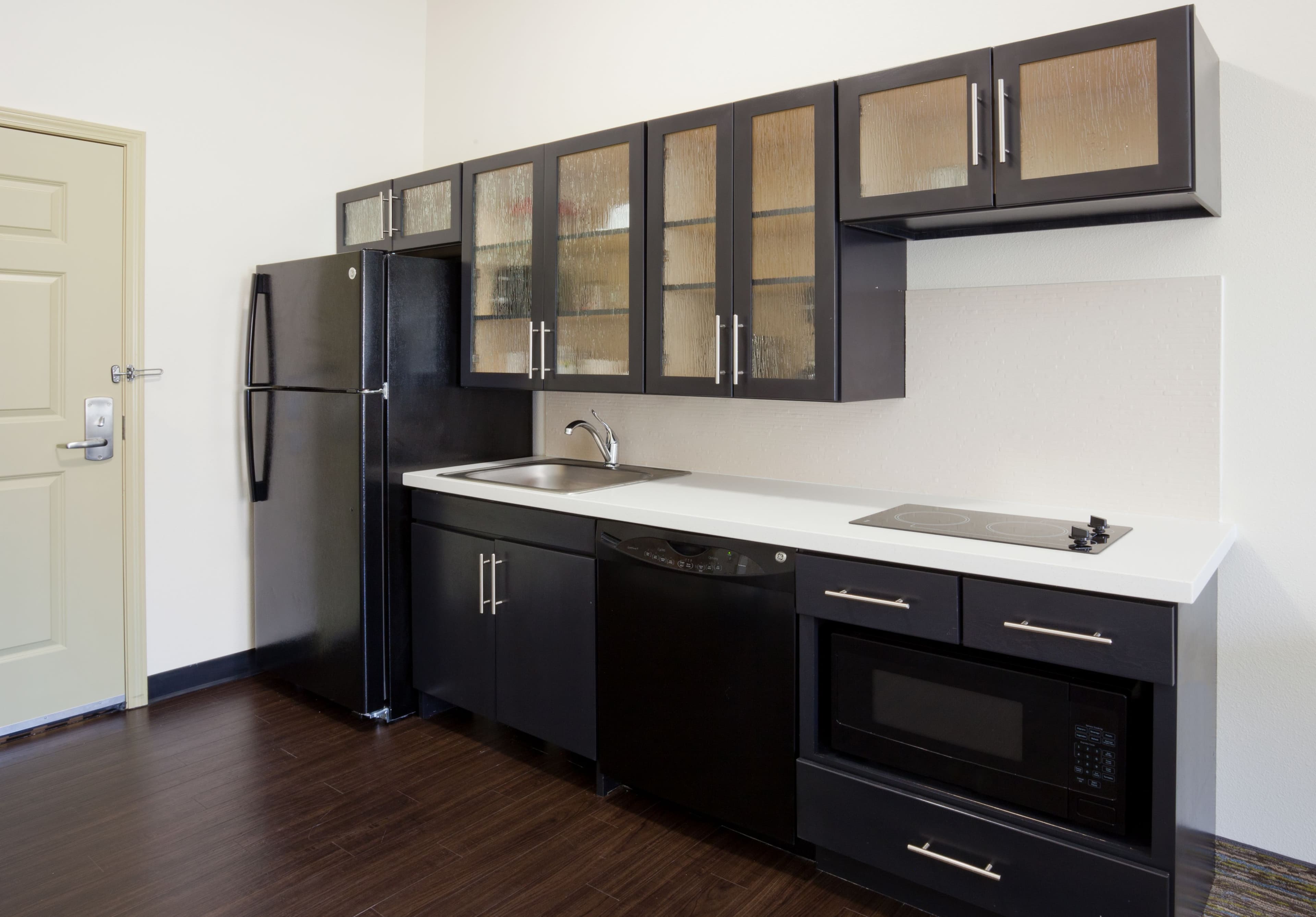 Candlewood Suites Dickinson — 6