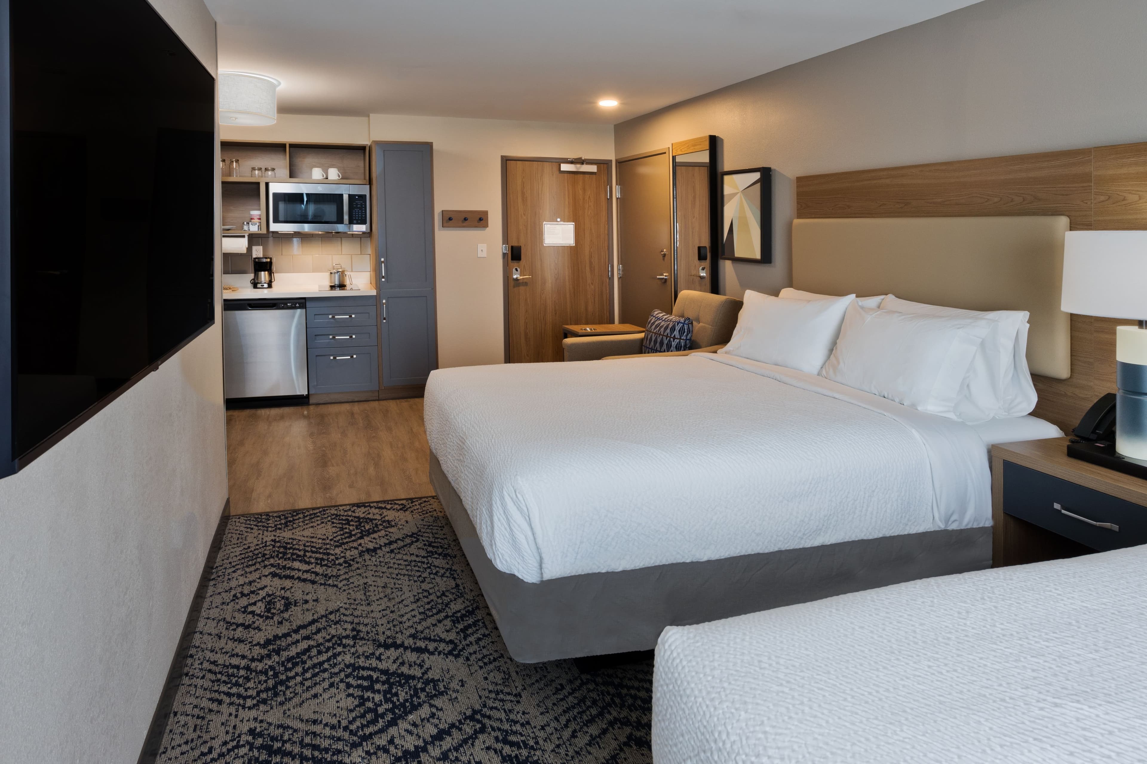 Candlewood Suites Dothan — 11