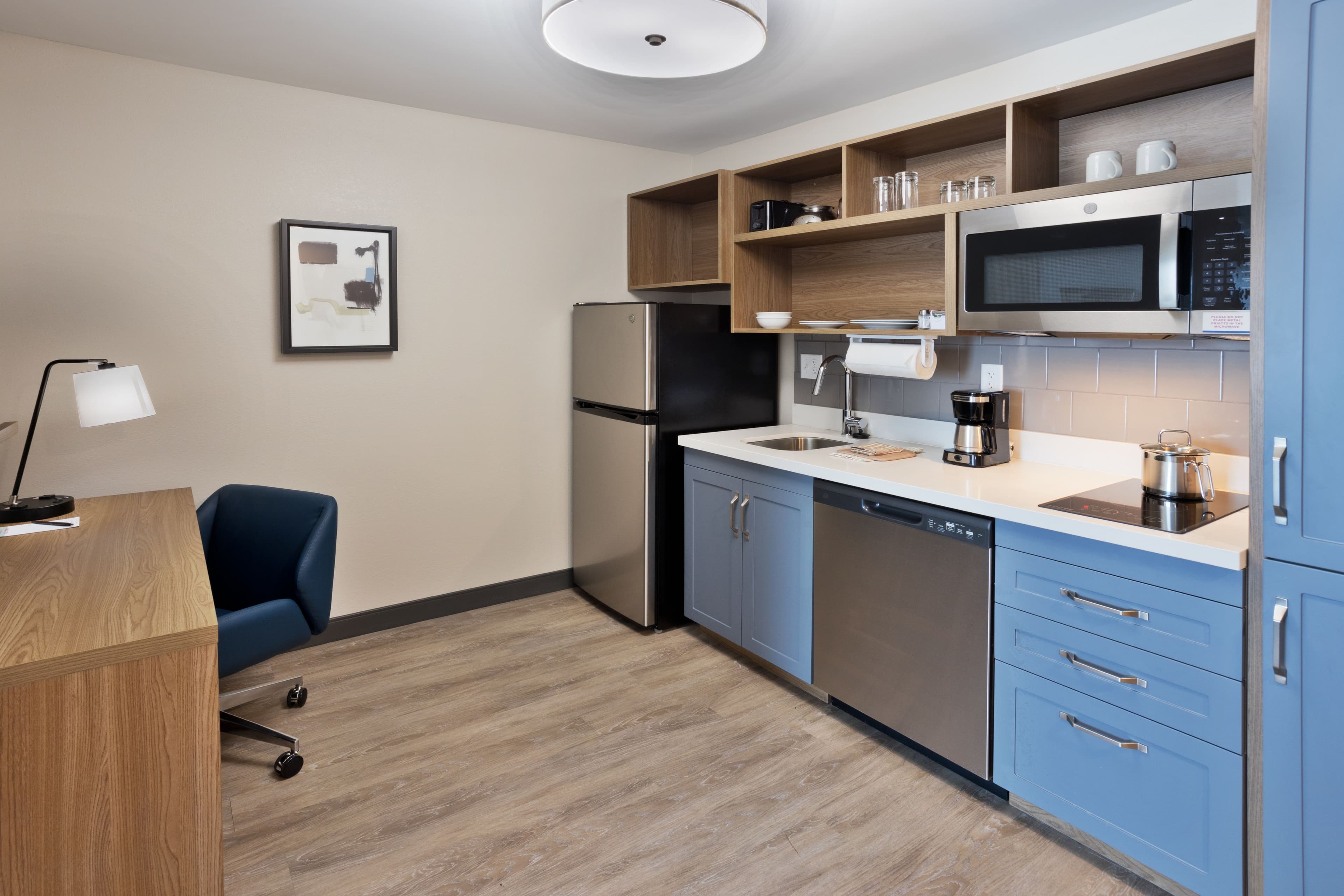 Candlewood Suites Dothan — 12