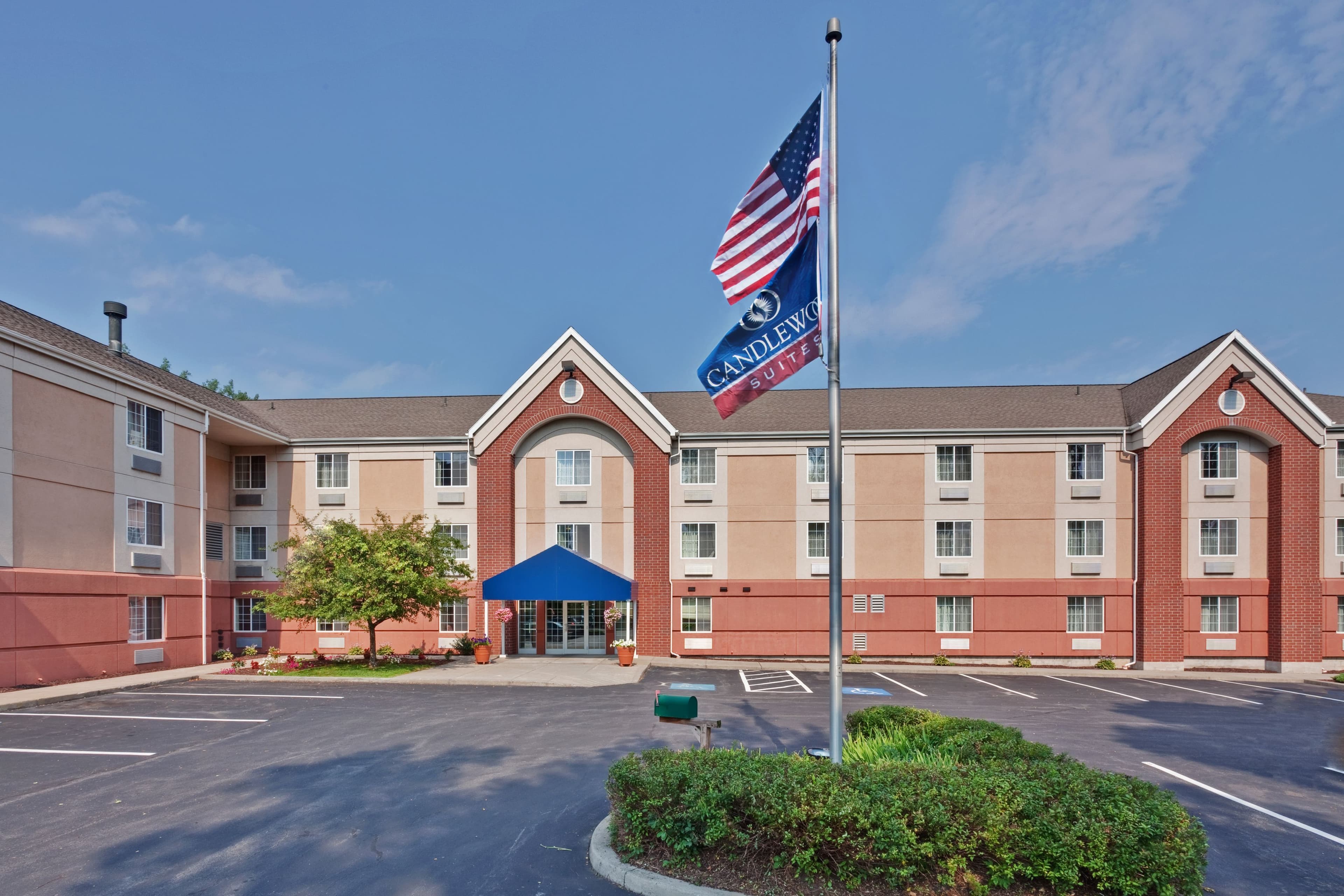 Candlewood Suites East Syracuse - Carrier Circle - Image 1