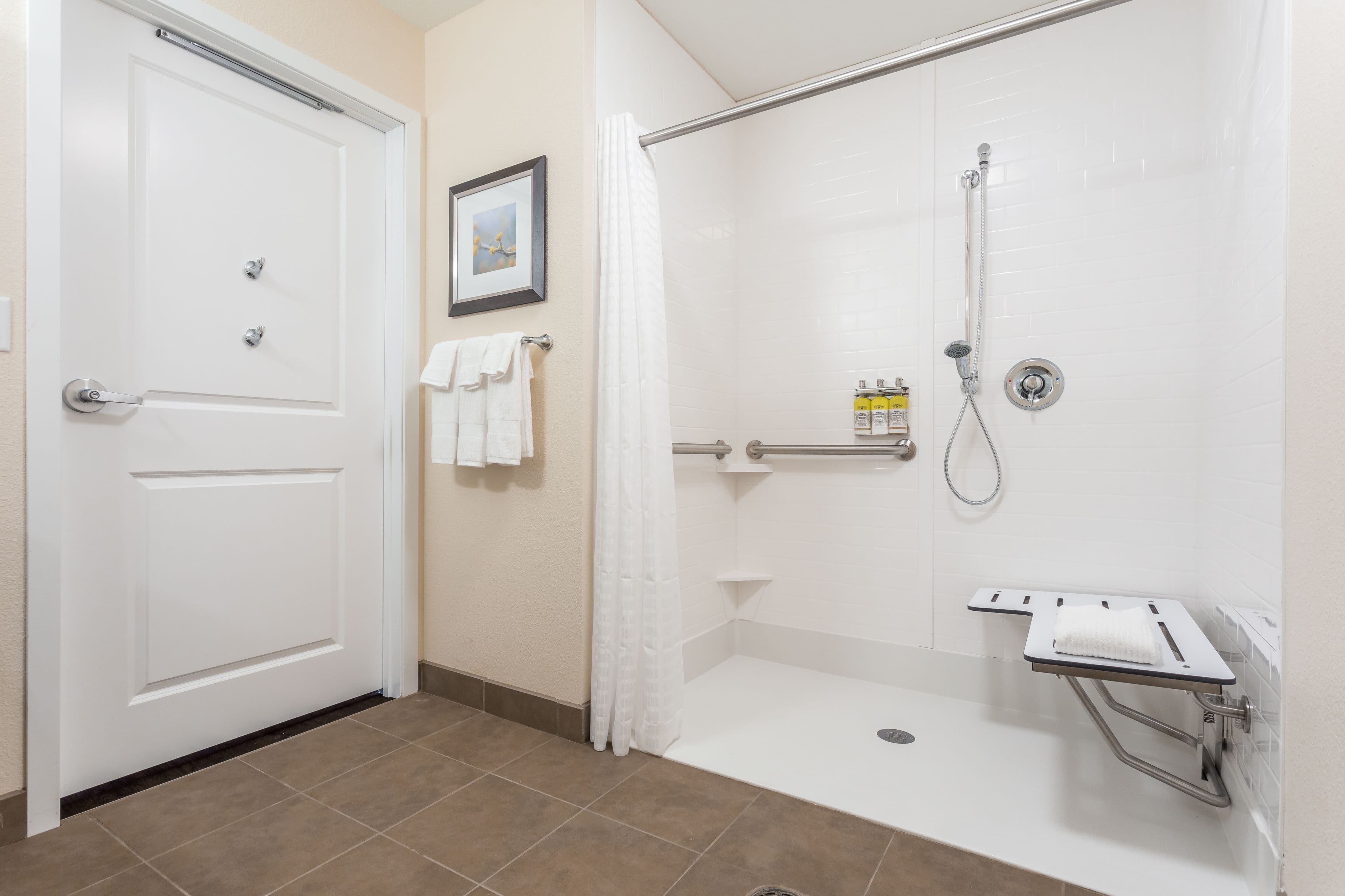 Candlewood Suites Eau Claire I-94 — 23