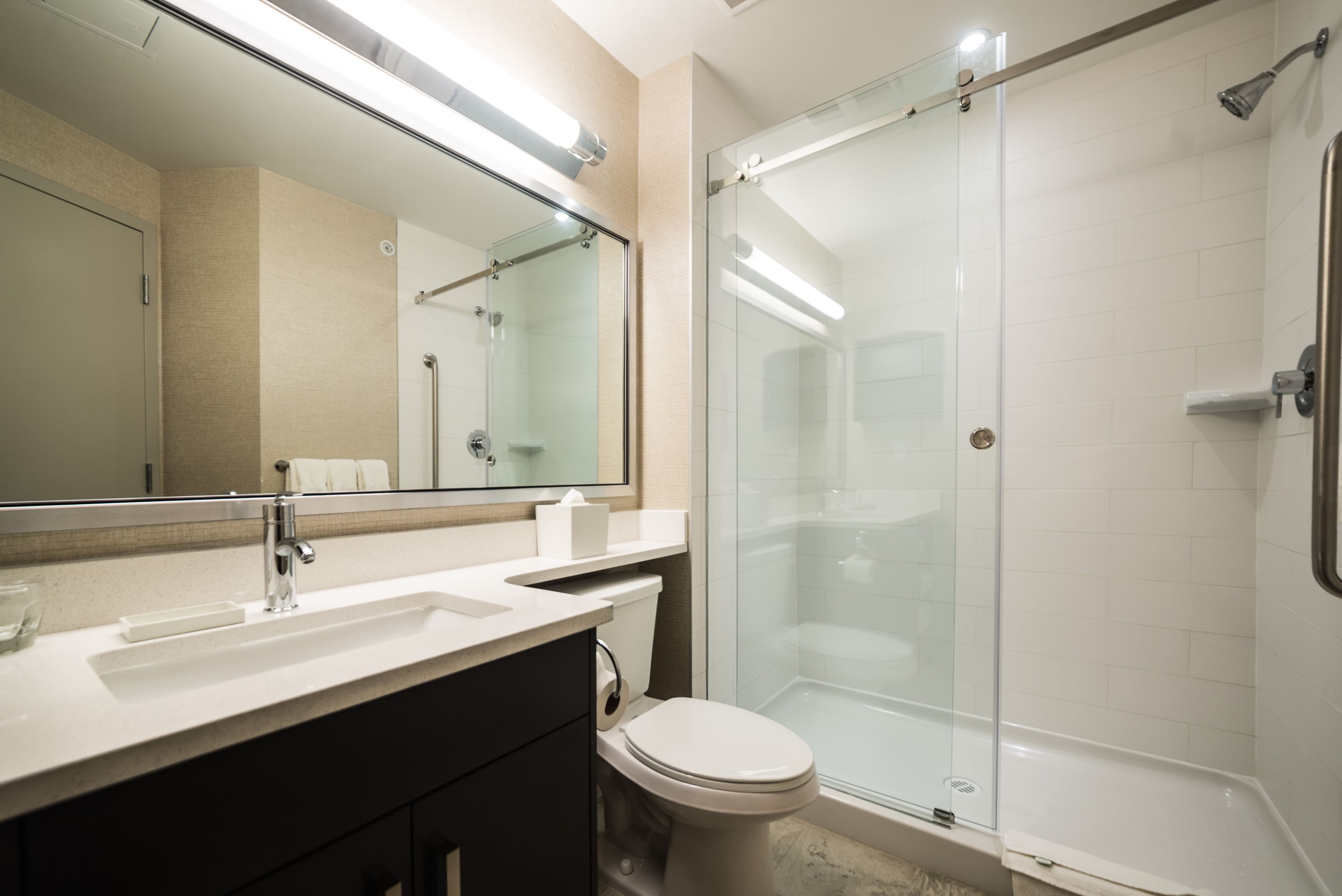 Candlewood Suites West Edmonton - Mall Area — 10