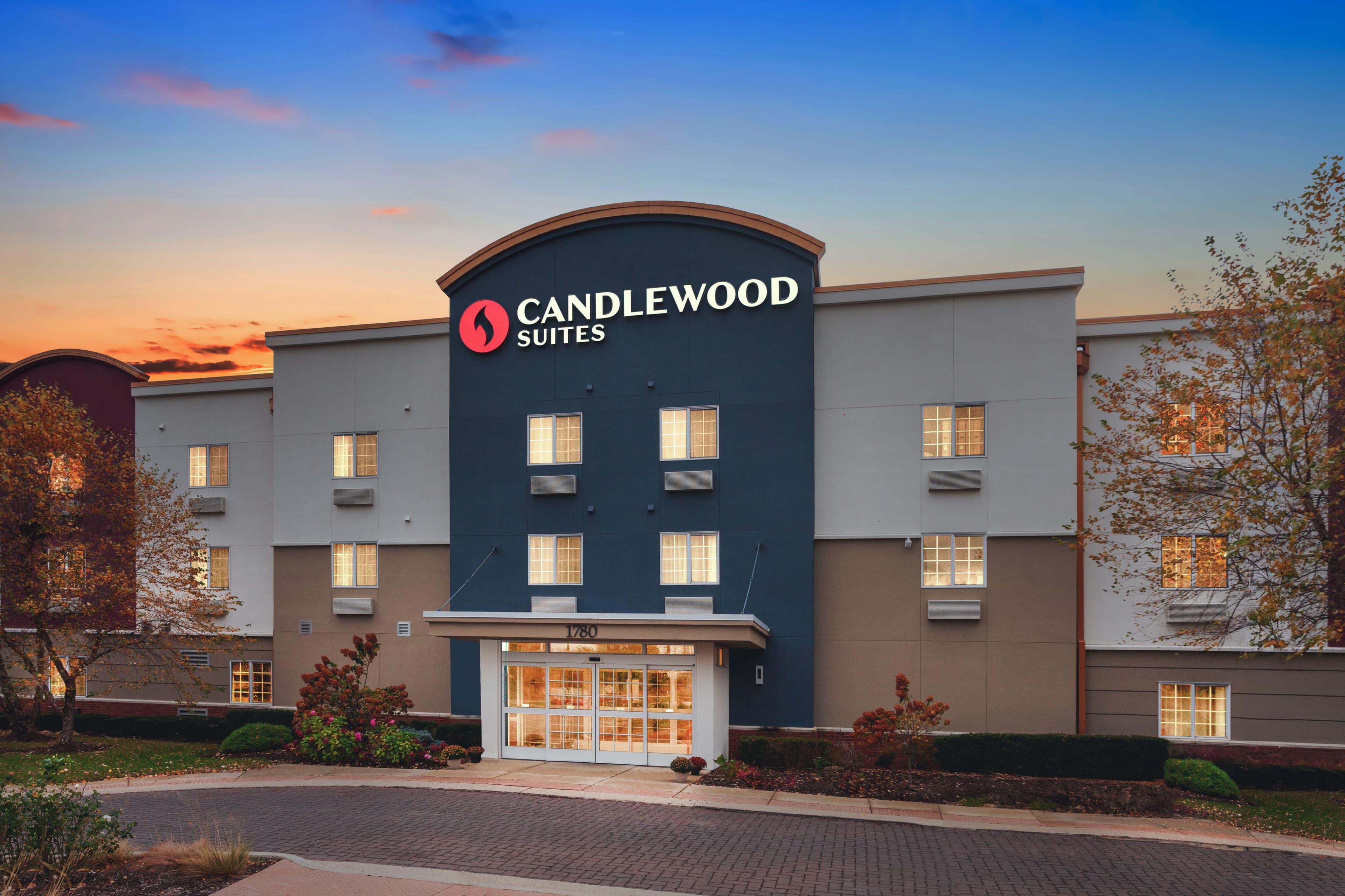 Candlewood Suites Elgin NW-Chicago - Image 1
