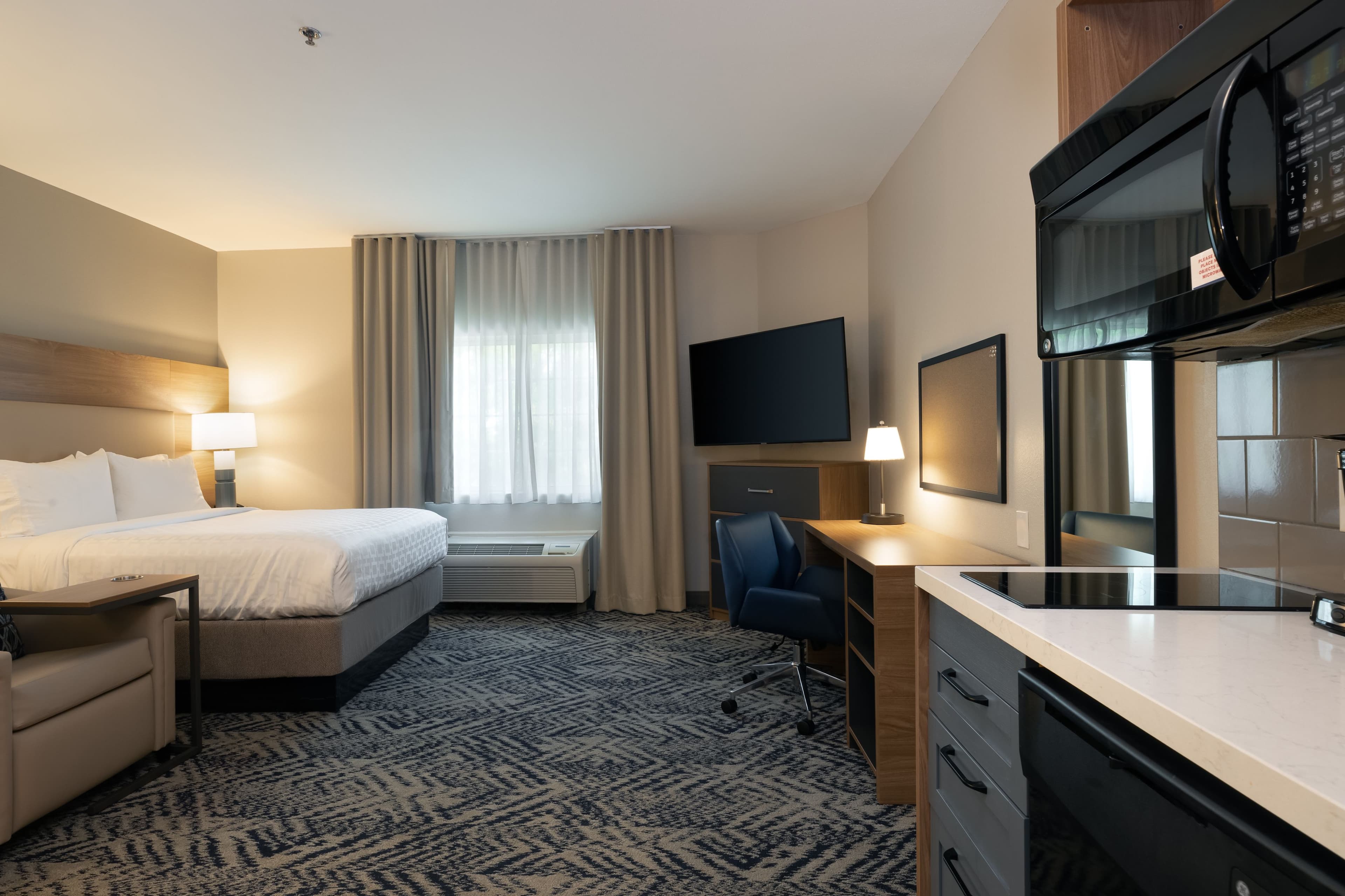 Candlewood Suites Enterprise - Image 5
