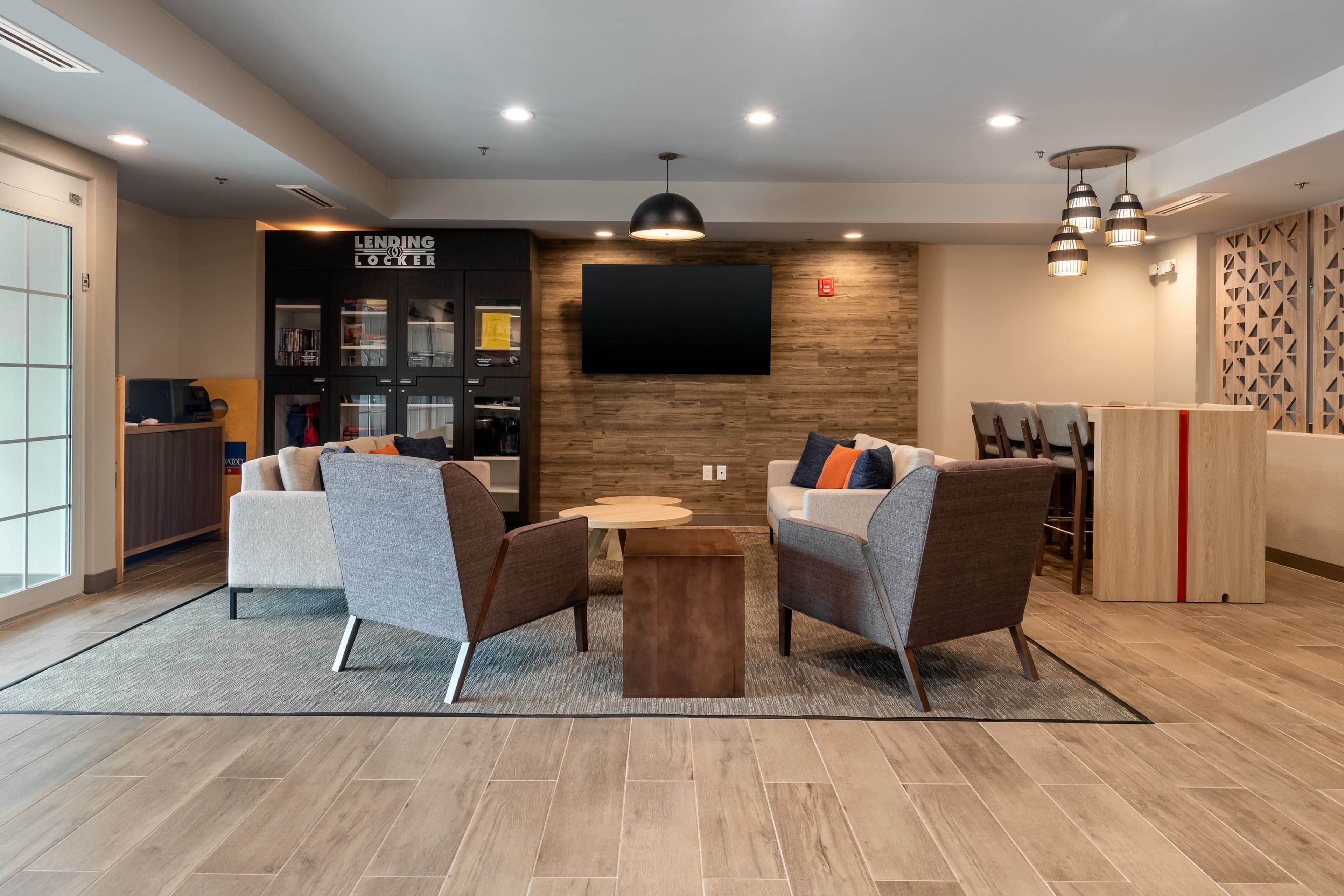 Candlewood Suites Enterprise - Image 1