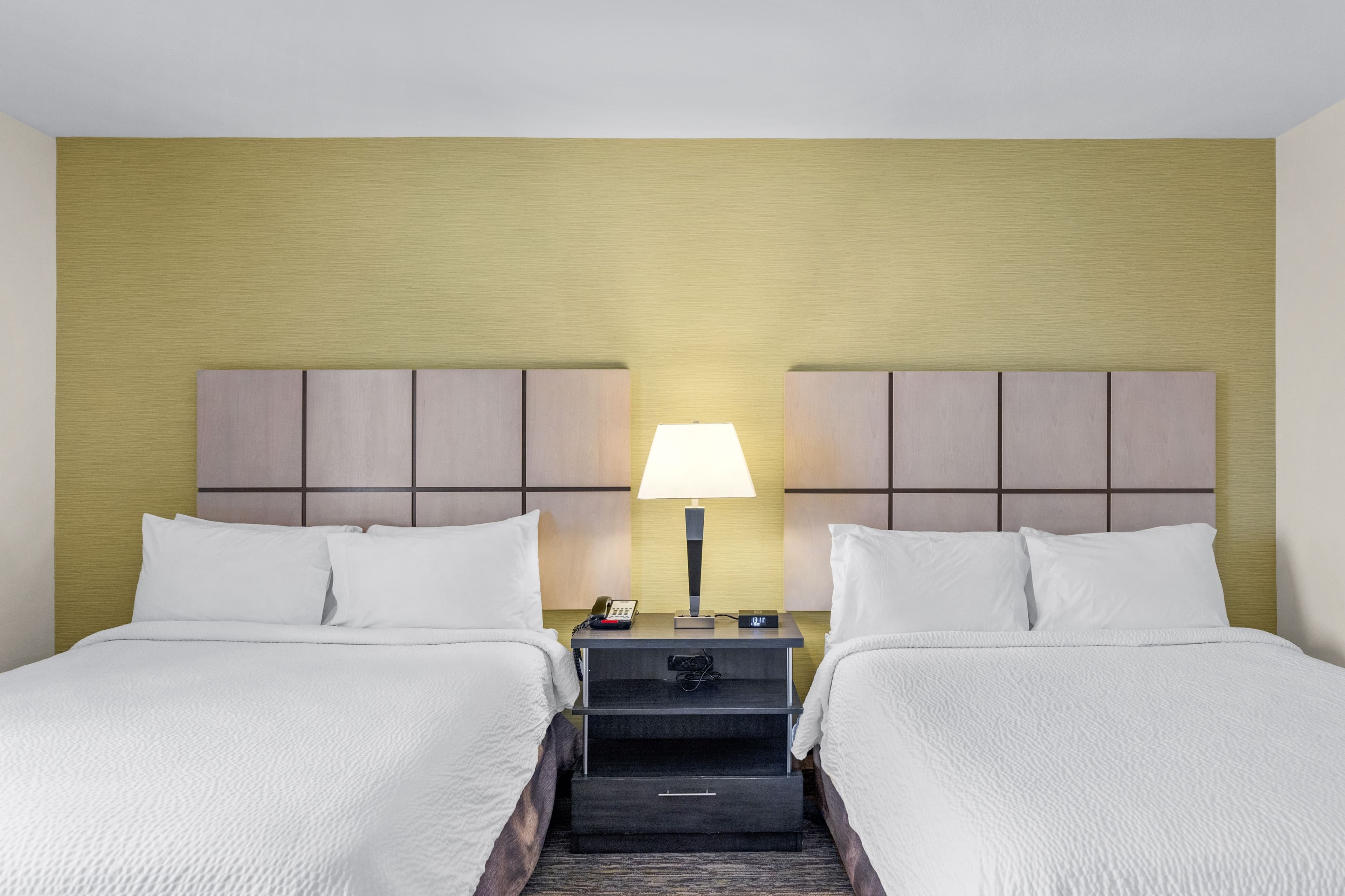 Candlewood Suites Erie - Image 4